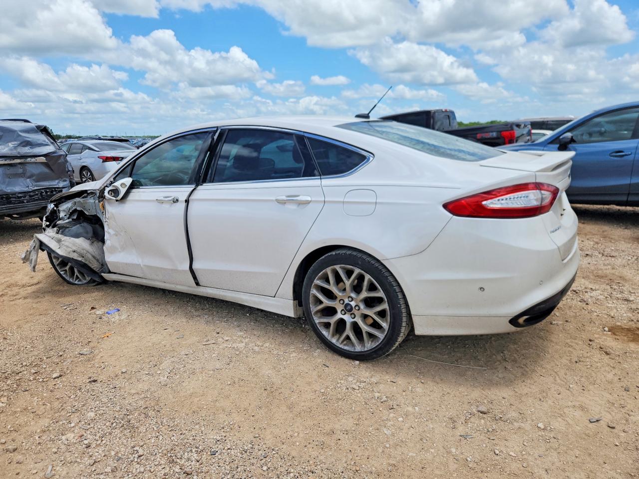 2014 Ford Fusion Titanium White vin: 3FA6P0D97ER226693