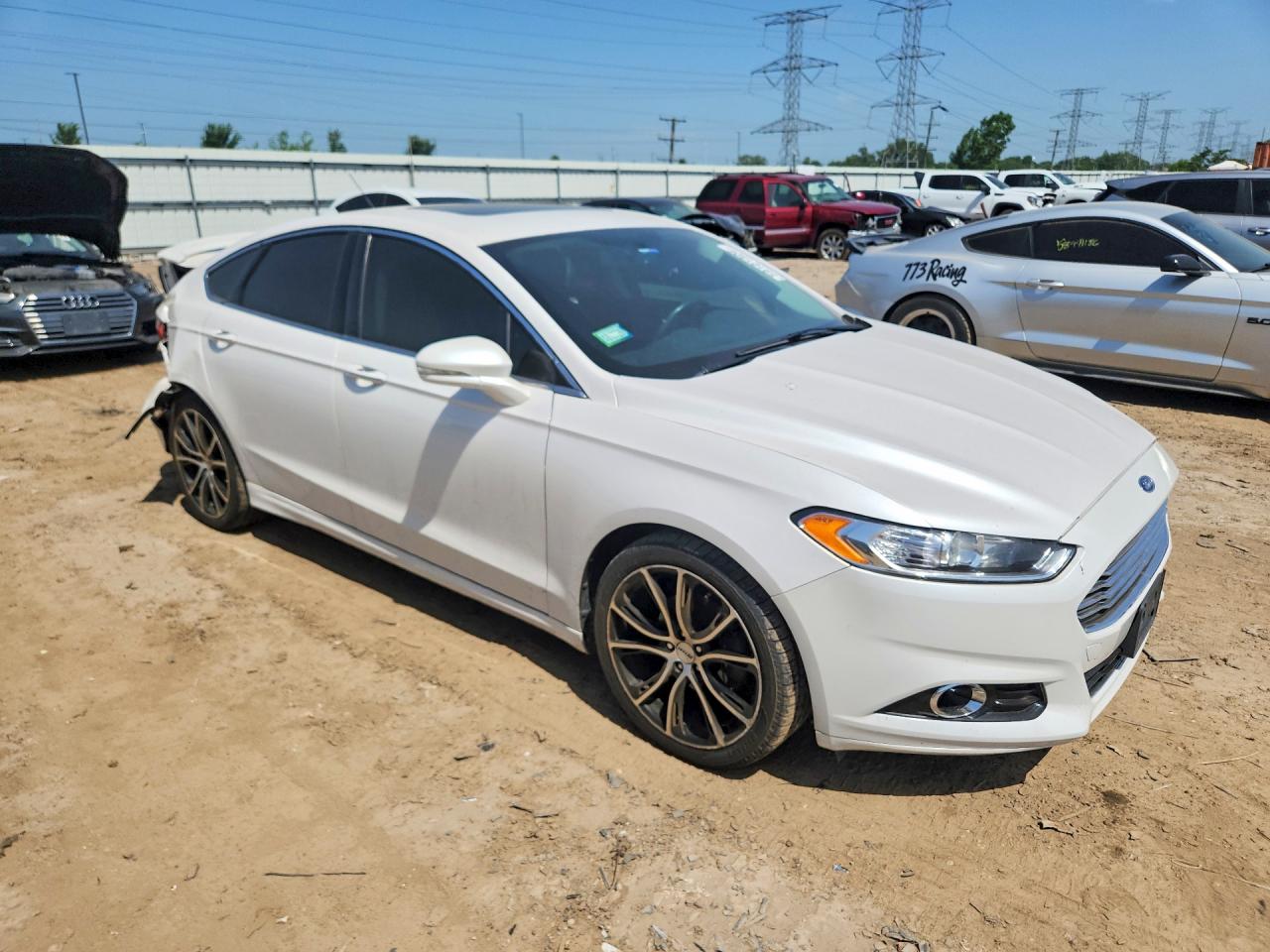 2014 Ford Fusion Titanium White vin: 3FA6P0D97ER288210