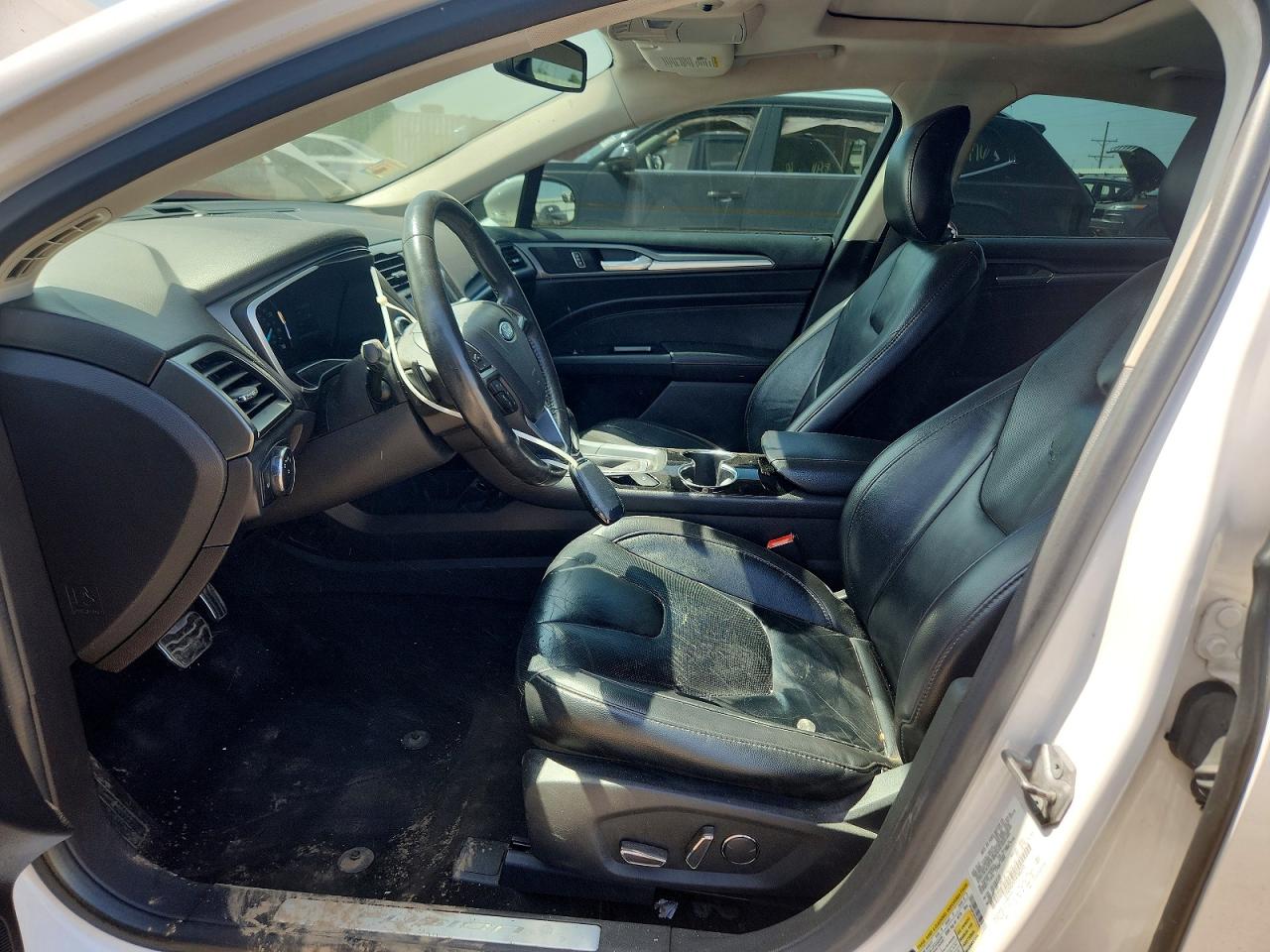 2014 Ford Fusion Titanium White vin: 3FA6P0D97ER288210