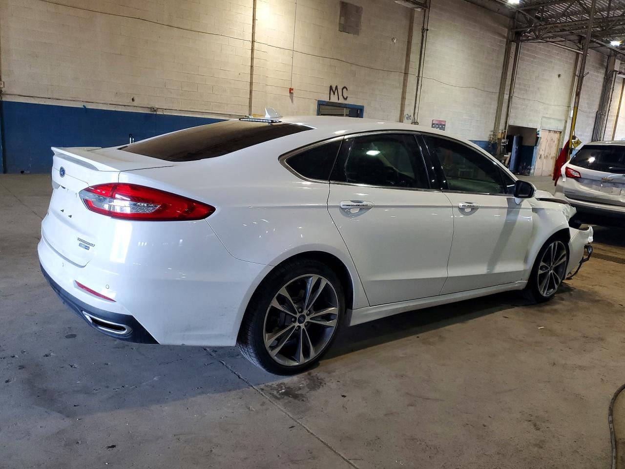 2020 Ford Fusion Titanium White vin: 3FA6P0D97LR131581
