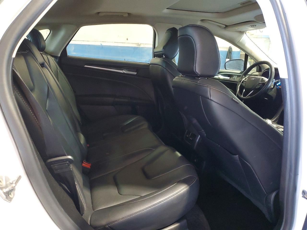 2020 Ford Fusion Titanium White vin: 3FA6P0D97LR131581