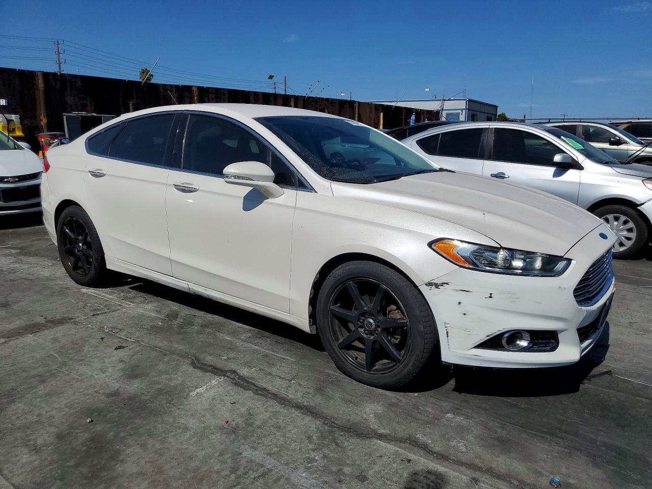 2014 Ford Fusion Titanium White vin: 3FA6P0D98ER270217