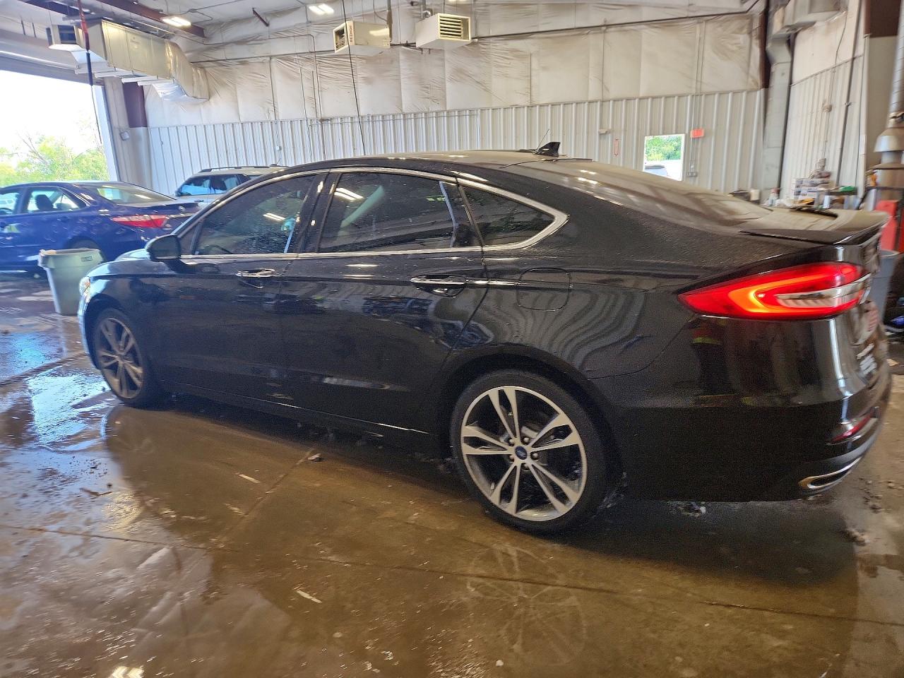 2020 Ford Fusion Titanium Black vin: 3FA6P0D98LR133159
