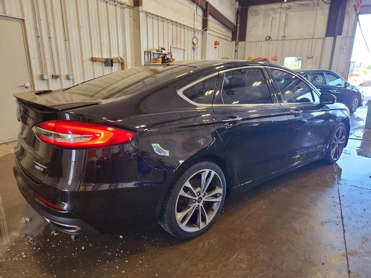 2020 Ford Fusion Titanium Black vin: 3FA6P0D98LR133159