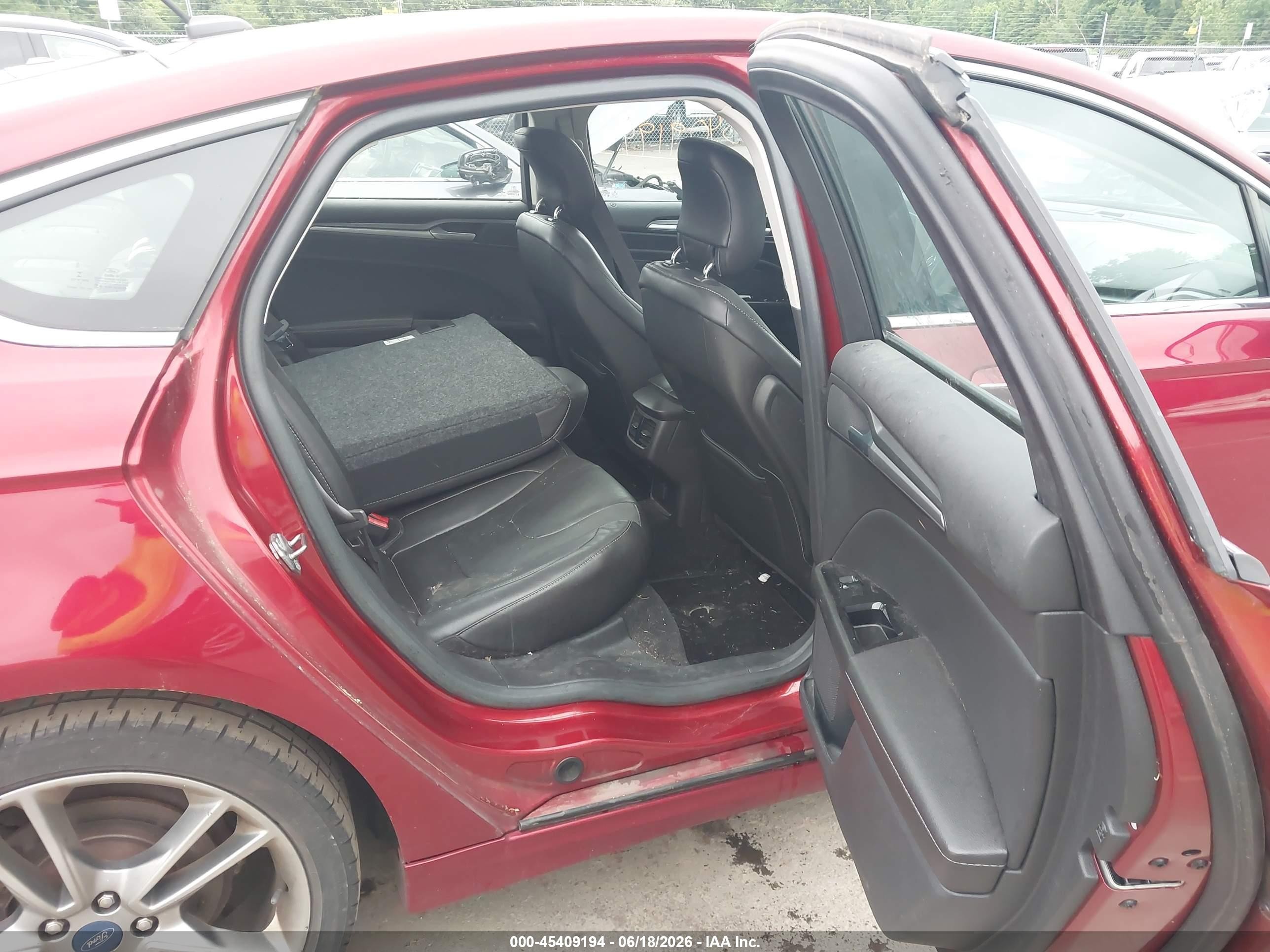 2013 Ford Fusion Titanium Red vin: 3FA6P0D99DR354108