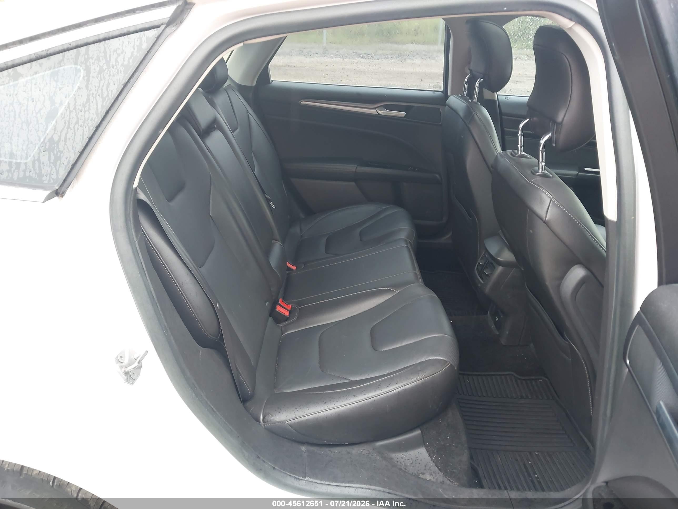 2014 Ford Fusion Titanium White vin: 3FA6P0D99ER351792