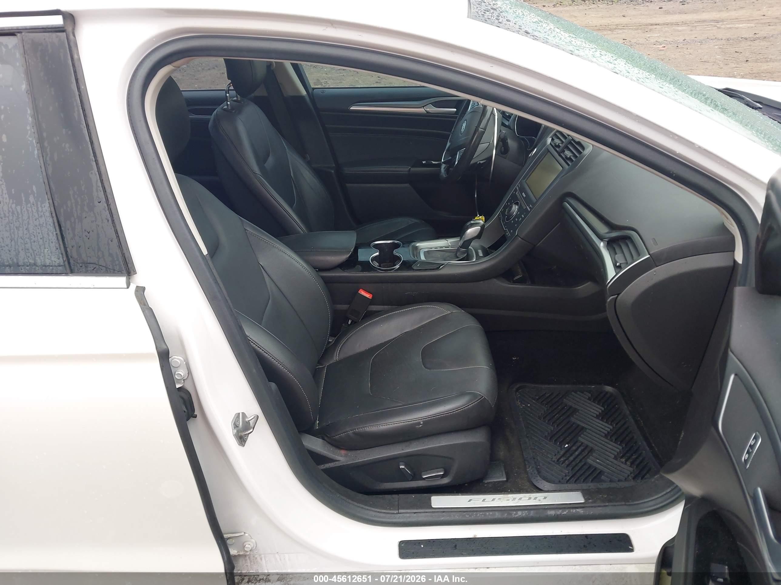 2014 Ford Fusion Titanium White vin: 3FA6P0D99ER351792