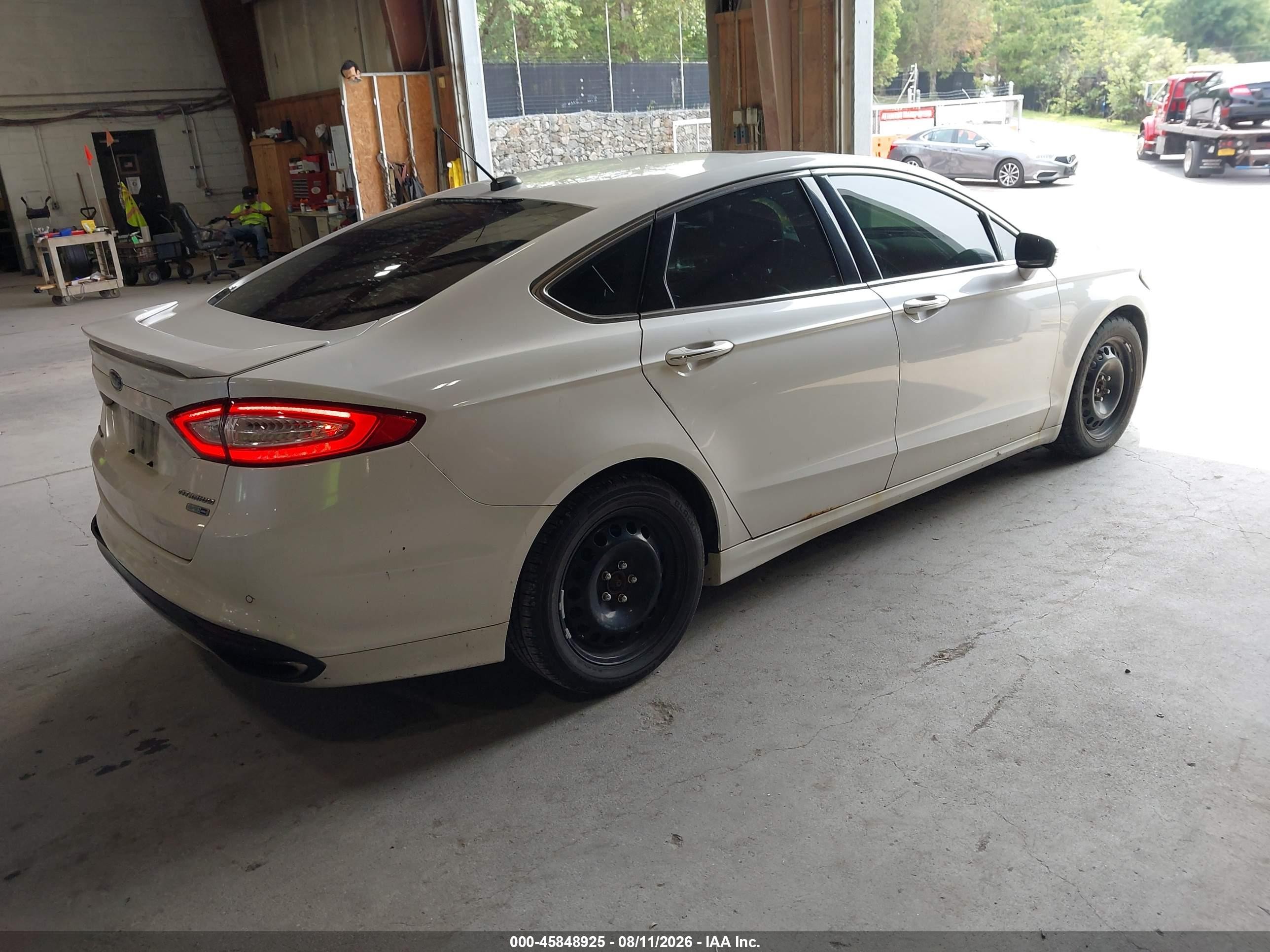 2013 Ford Fusion Titanium White vin: 3FA6P0D9XDR187256
