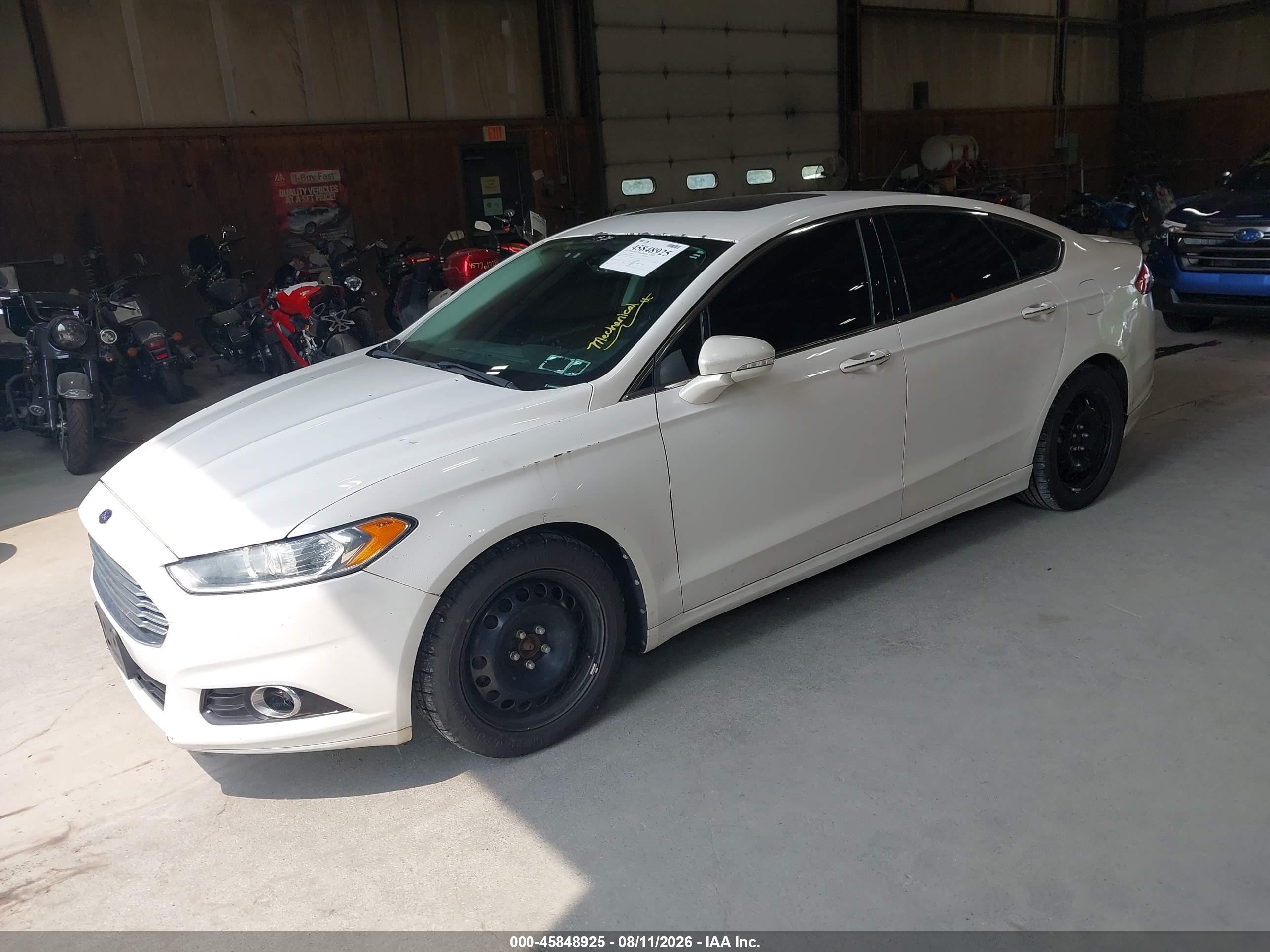 2013 Ford Fusion Titanium White vin: 3FA6P0D9XDR187256
