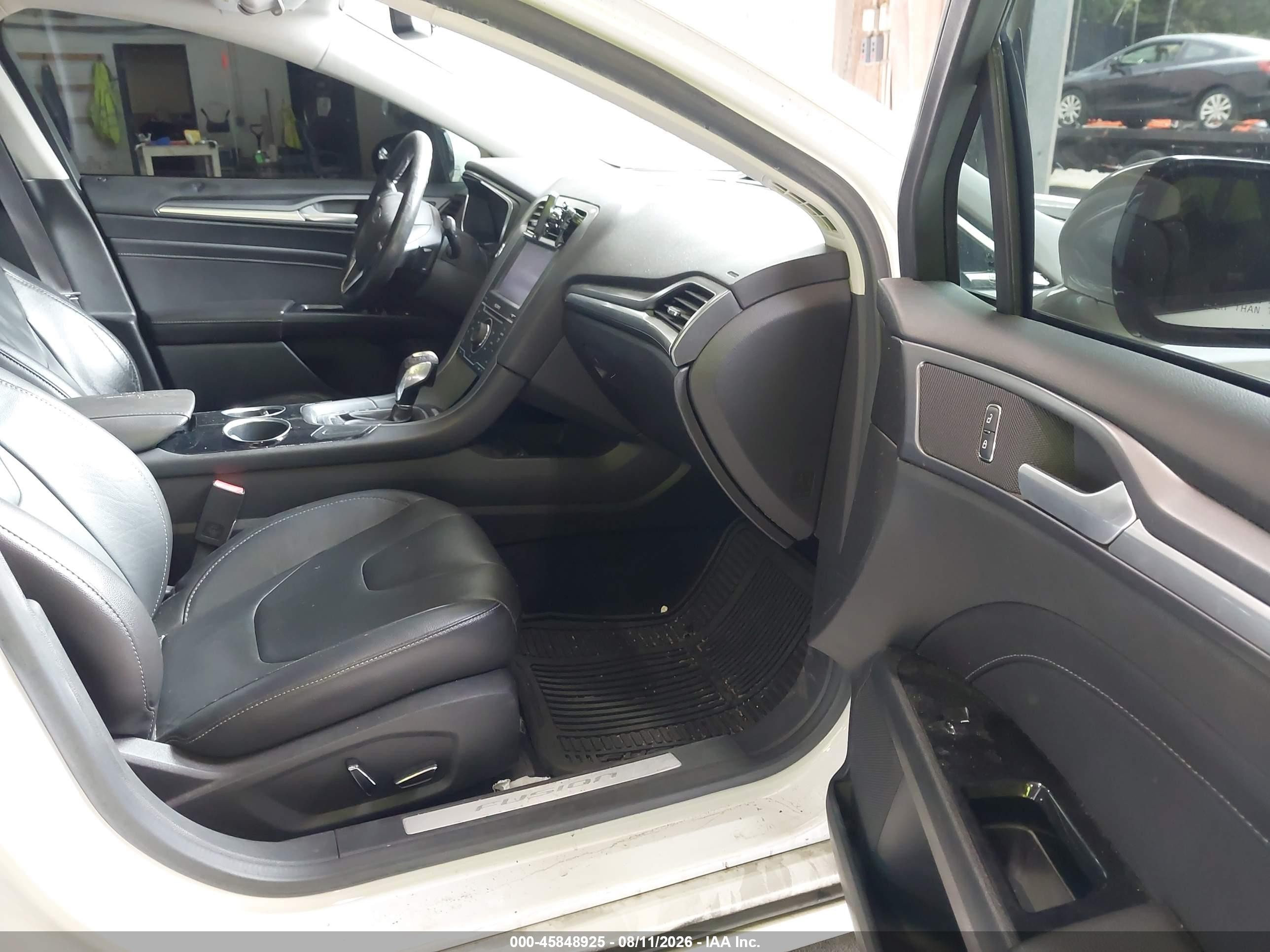 2013 Ford Fusion Titanium White vin: 3FA6P0D9XDR187256