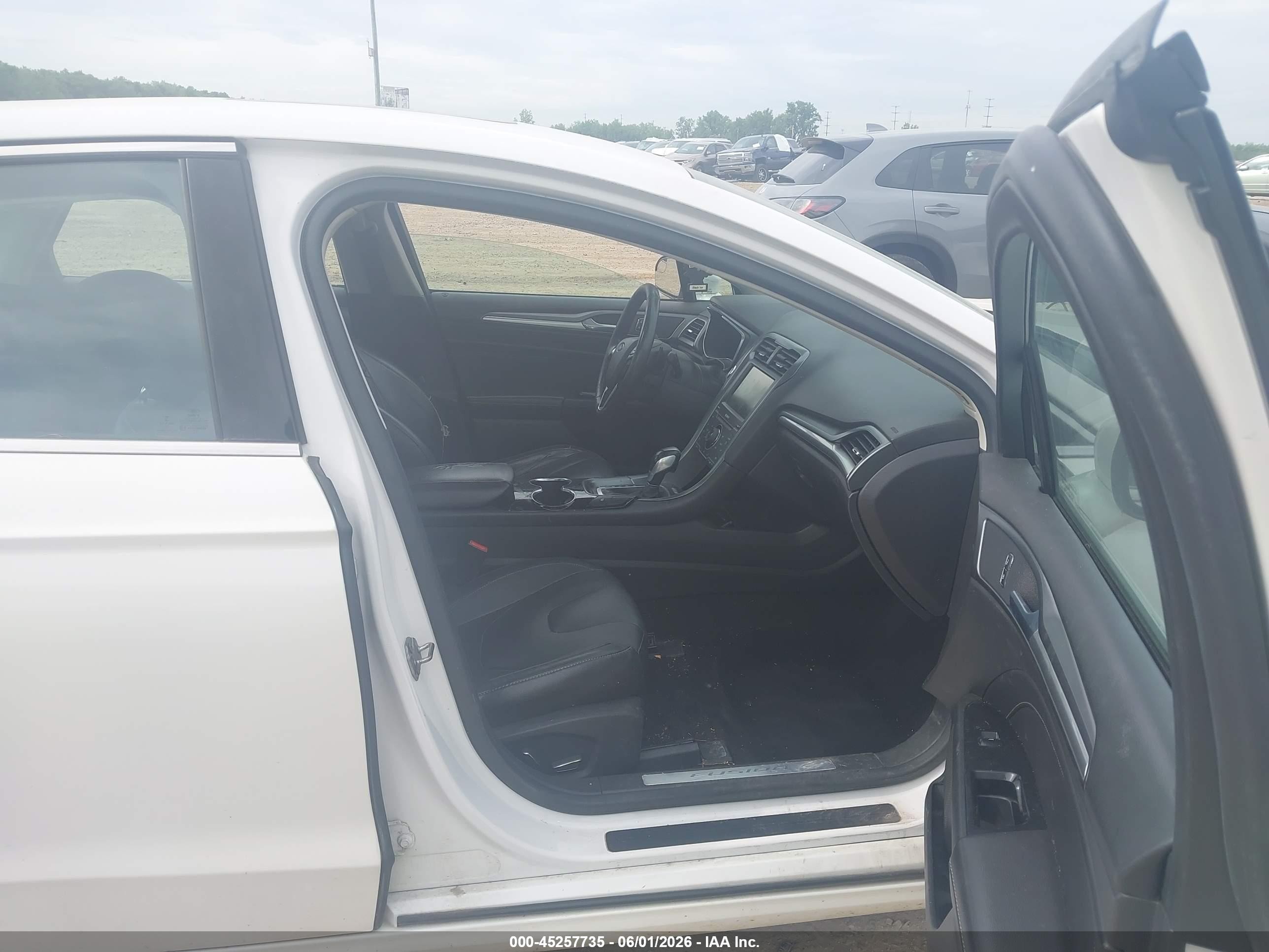 2014 Ford Fusion Titanium White vin: 3FA6P0D9XER263253