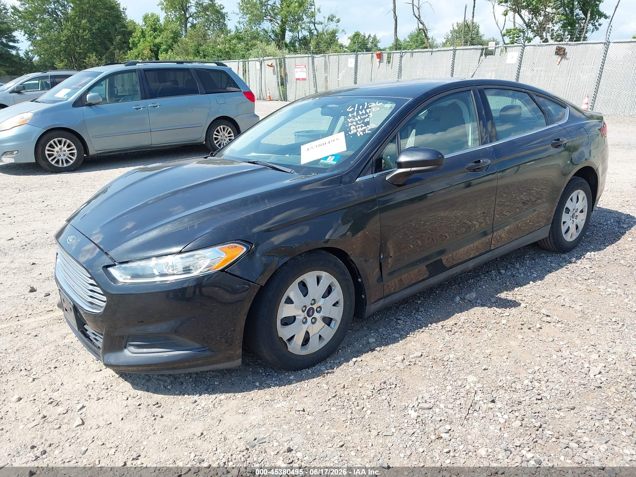 2013 Ford Fusion S Черный vin: 3FA6P0G70DR354976