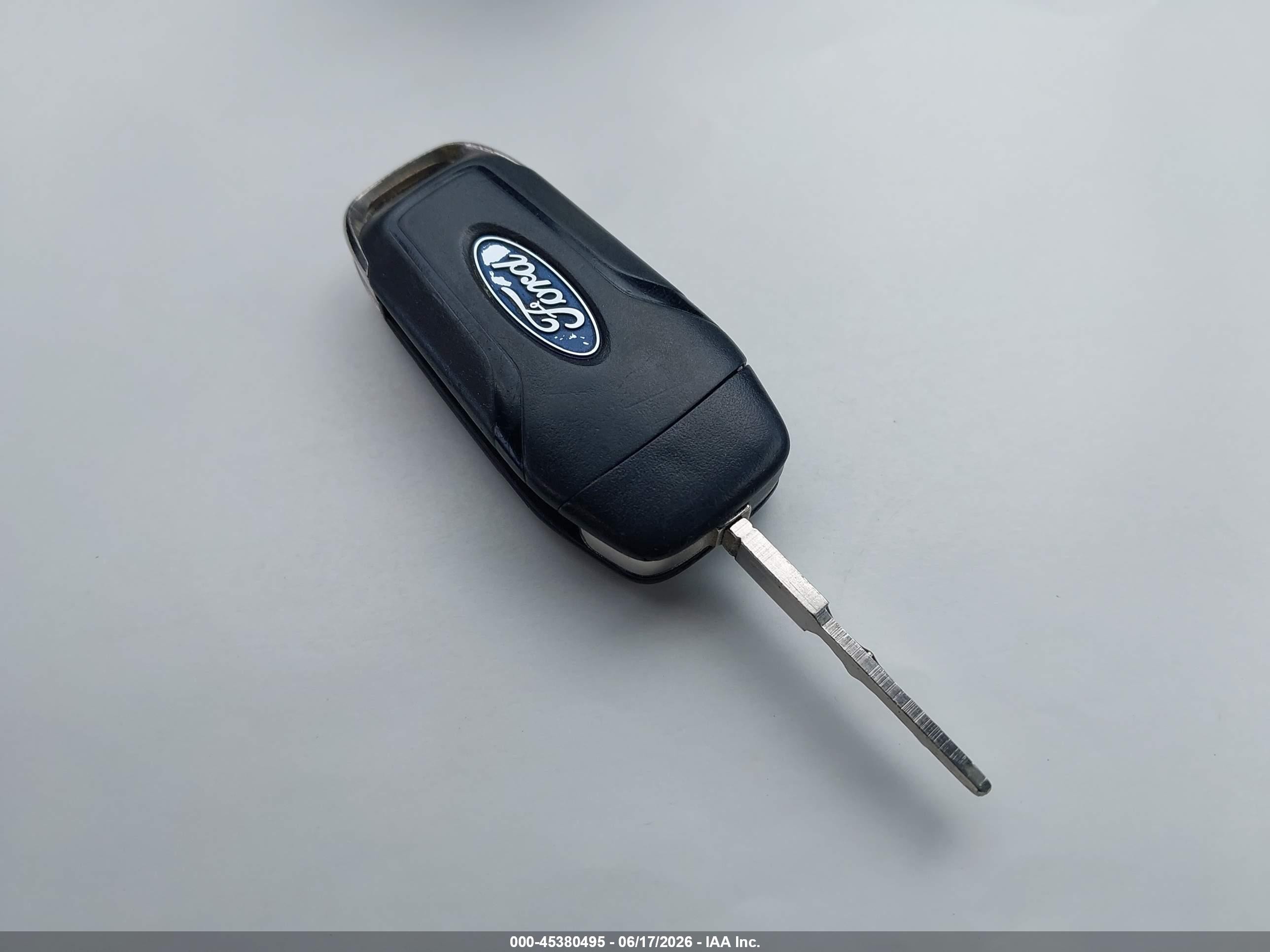 2013 Ford Fusion S Черный vin: 3FA6P0G70DR354976