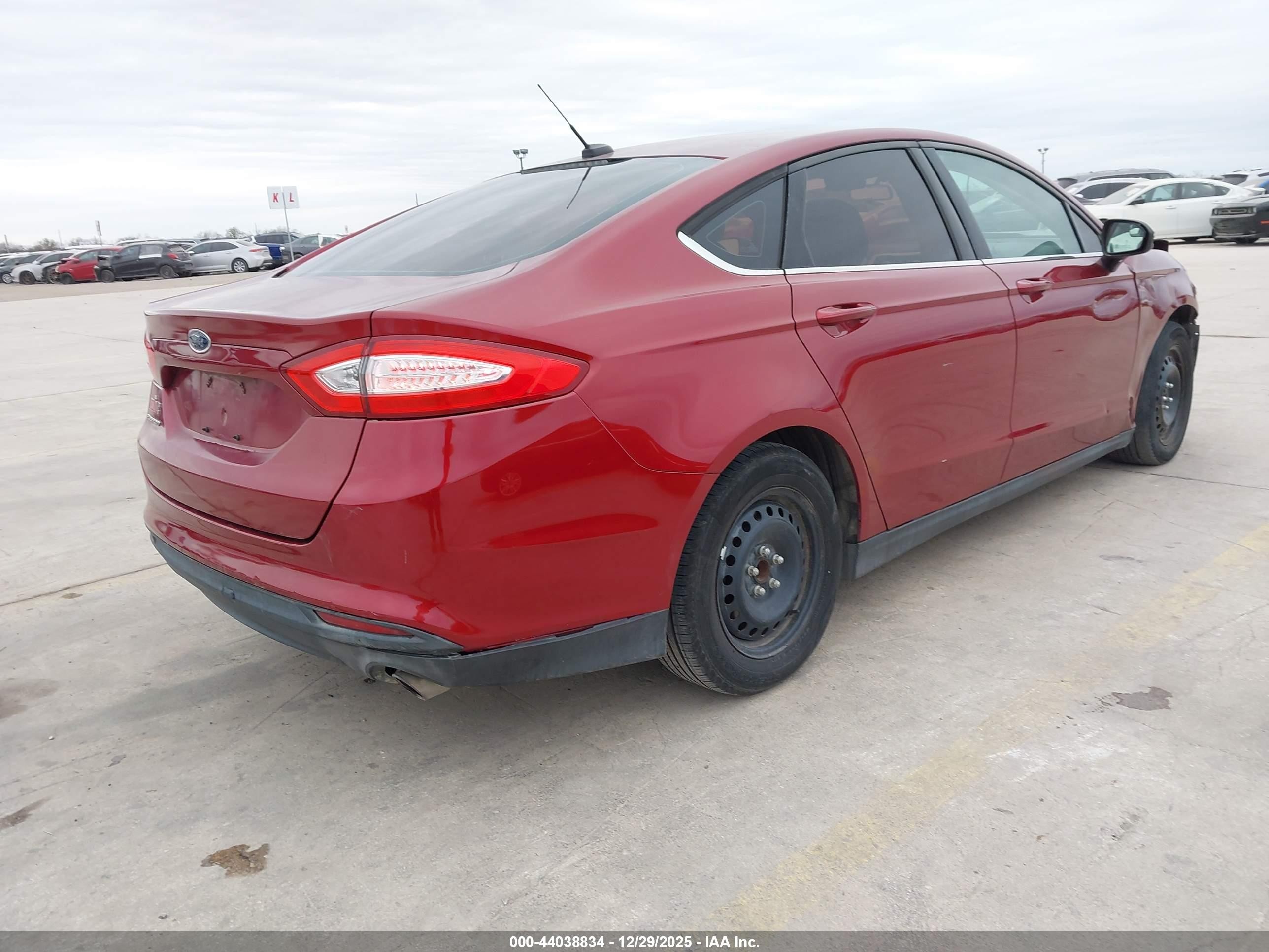 2014 Ford Fusion S Red vin: 3FA6P0G70ER267905