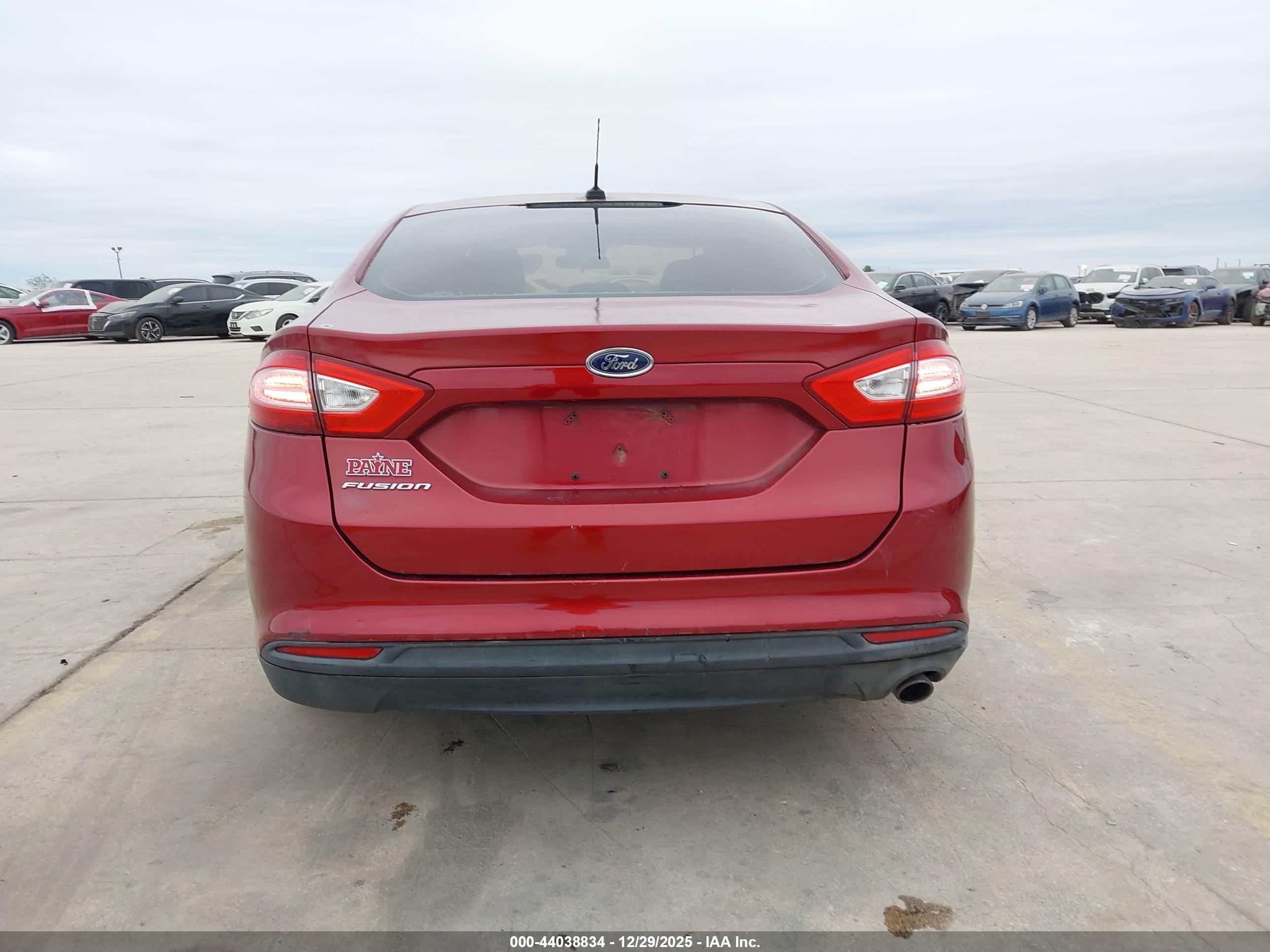 2014 Ford Fusion S Red vin: 3FA6P0G70ER267905