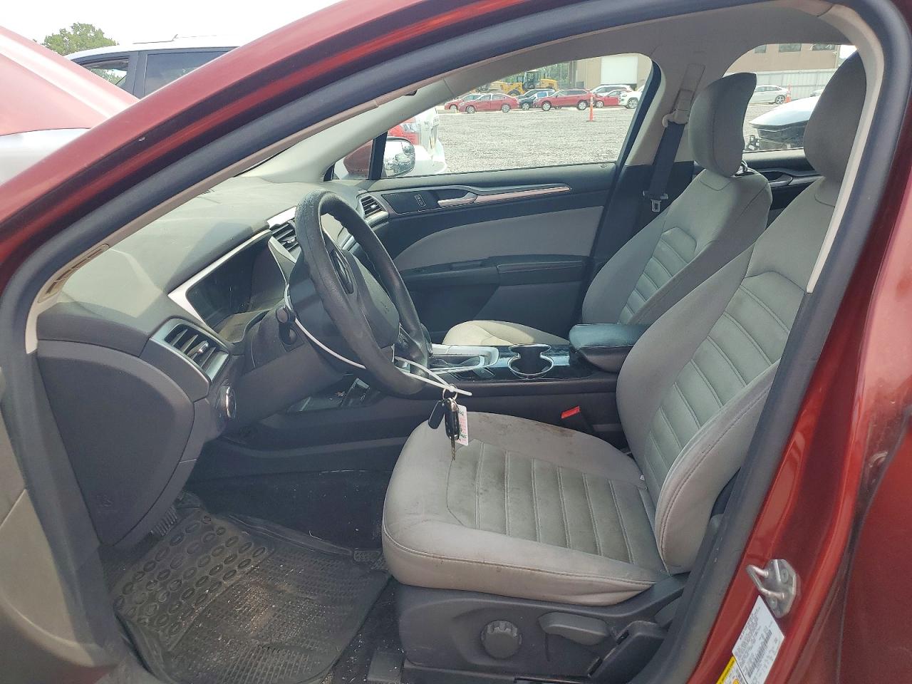 2014 Ford Fusion S Red vin: 3FA6P0G70ER377191