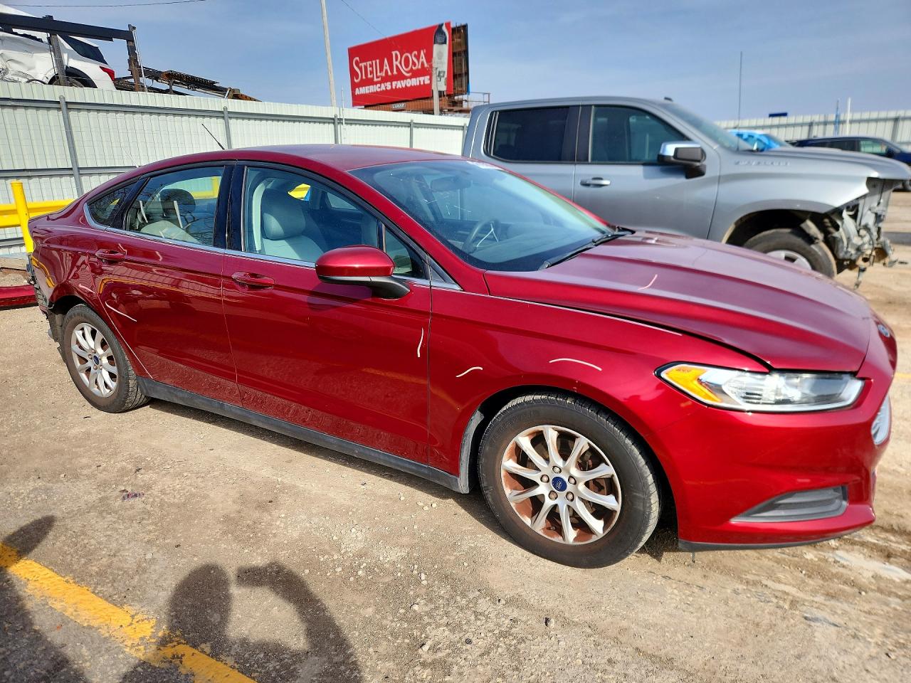 2015 Ford Fusion S Темно-бордовый vin: 3FA6P0G70FR149855