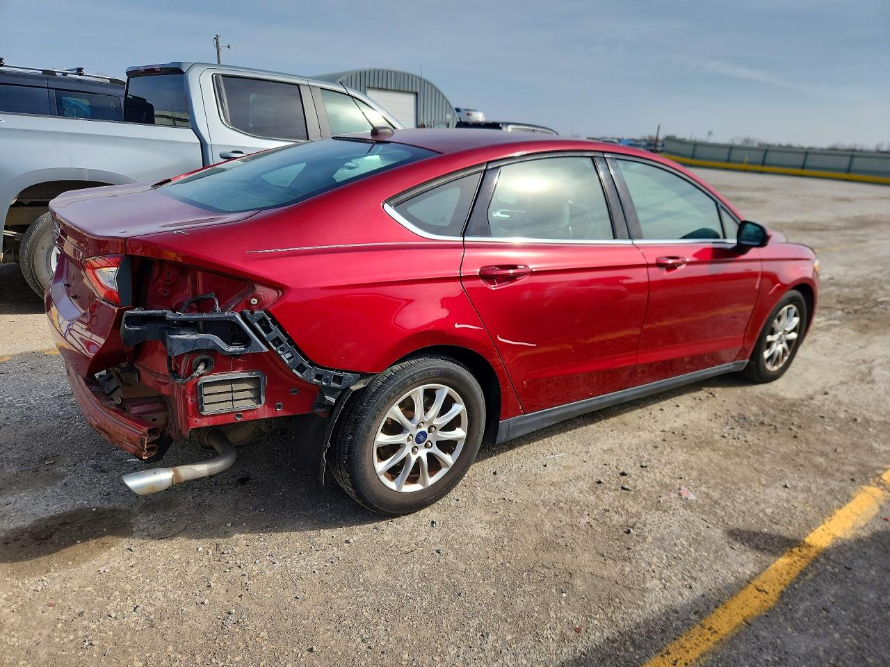 2015 Ford Fusion S Темно-бордовый vin: 3FA6P0G70FR149855