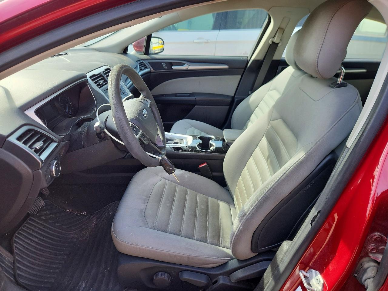 2015 Ford Fusion S Темно-бордовый vin: 3FA6P0G70FR149855