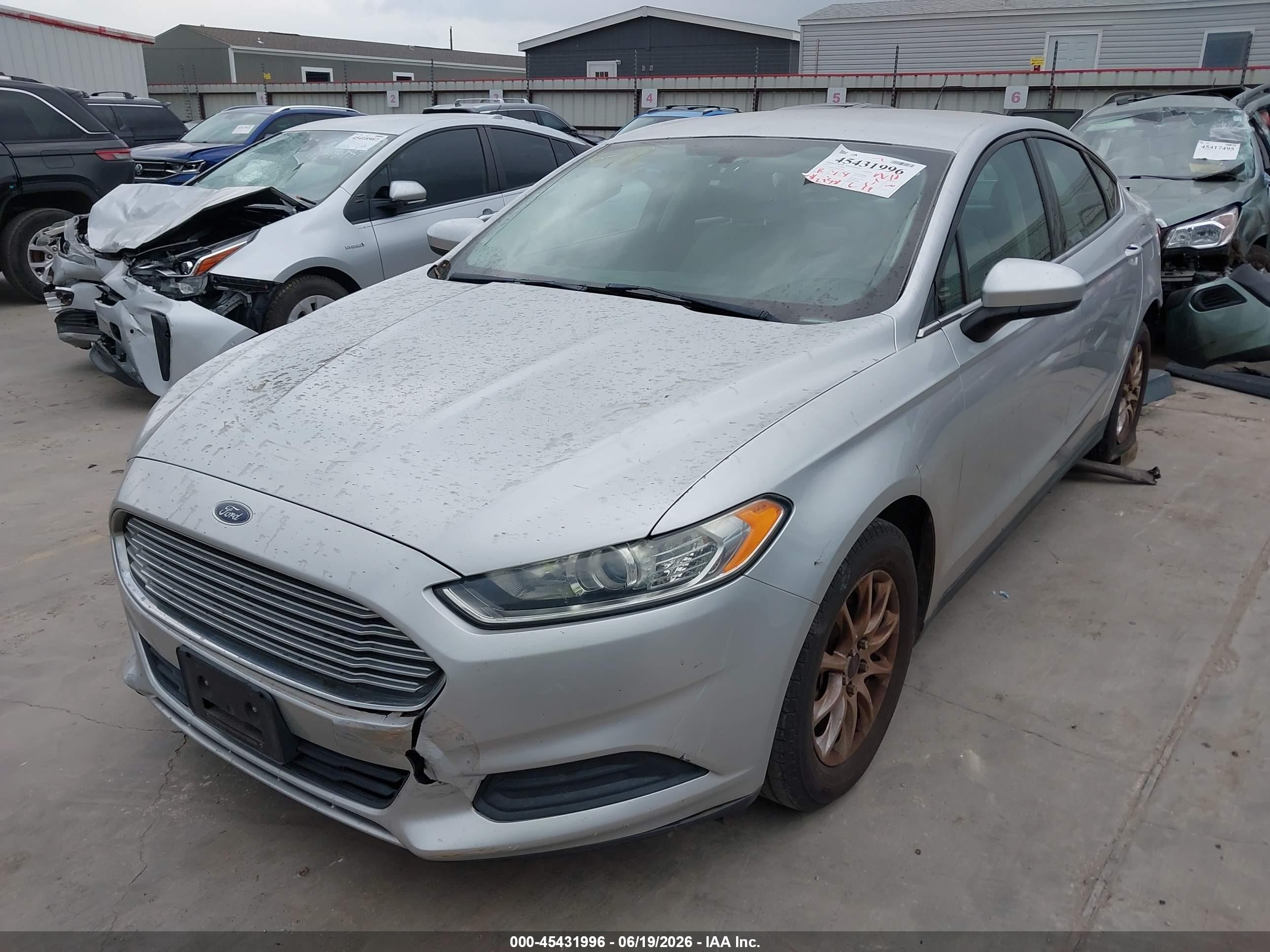 2015 Ford Fusion S Silver vin: 3FA6P0G70FR263824