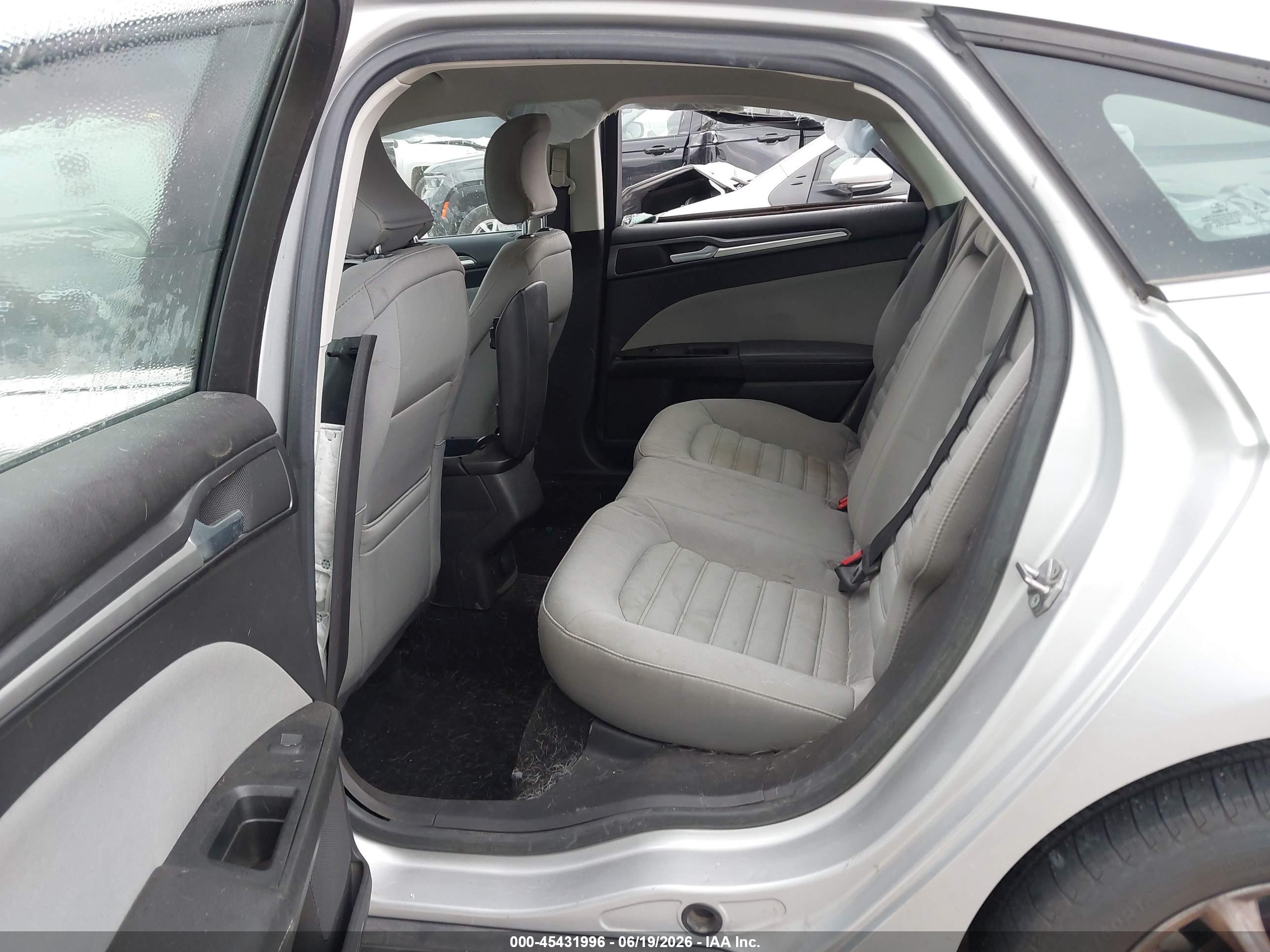 2015 Ford Fusion S Silver vin: 3FA6P0G70FR263824