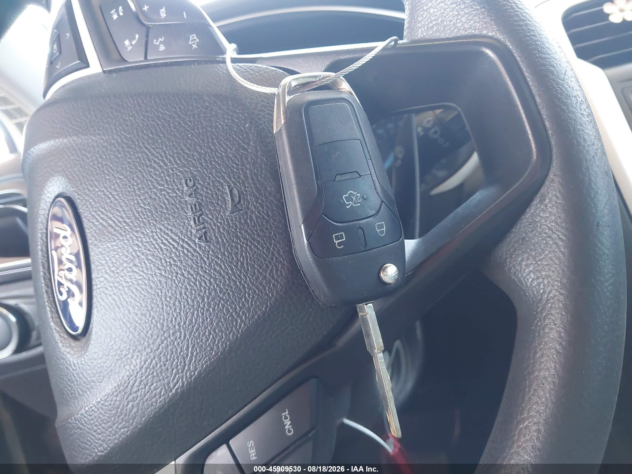 2015 Ford Fusion S Желто-коричневый vin: 3FA6P0G70FR295270