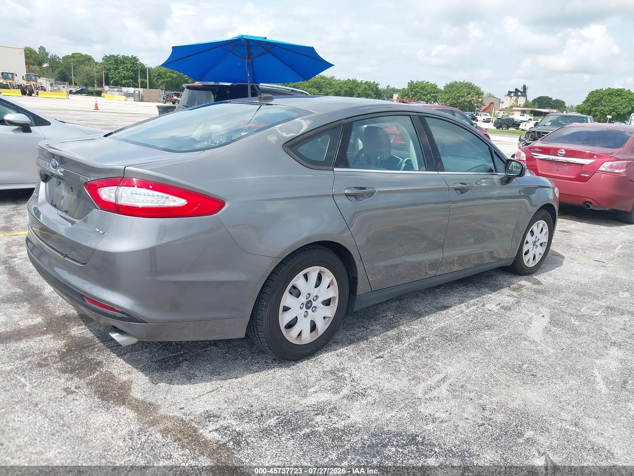 2013 Ford Fusion S Gray vin: 3FA6P0G71DR147206