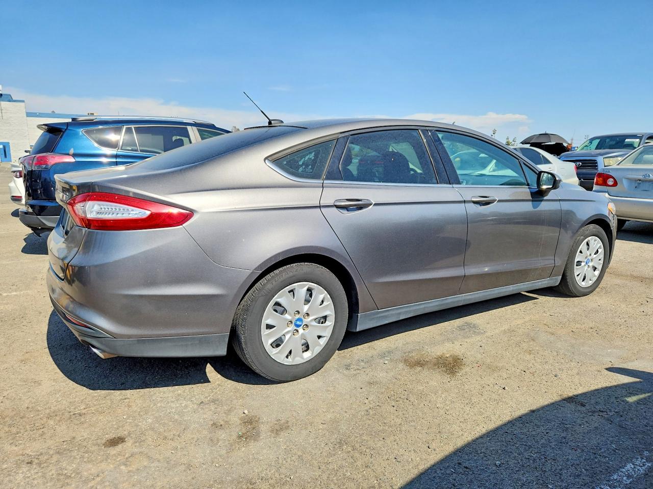 2013 Ford Fusion S Gray vin: 3FA6P0G71DR267703