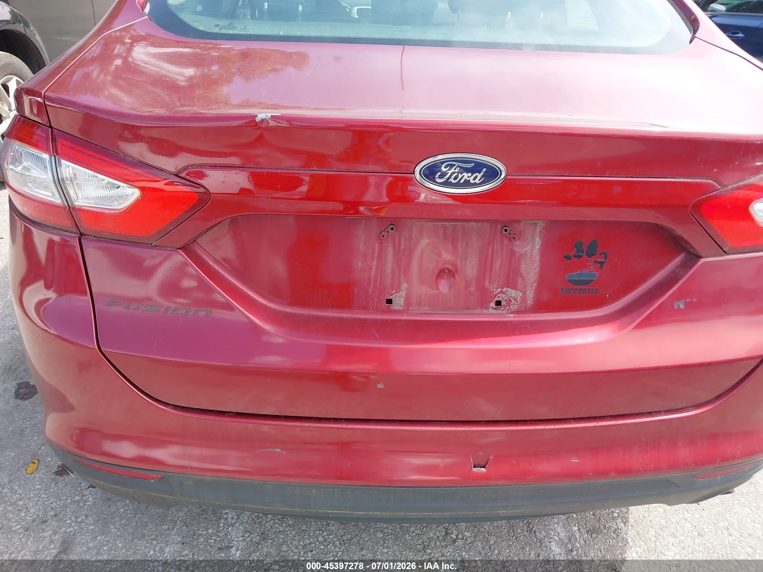 2013 Ford Fusion S Red vin: 3FA6P0G71DR279012