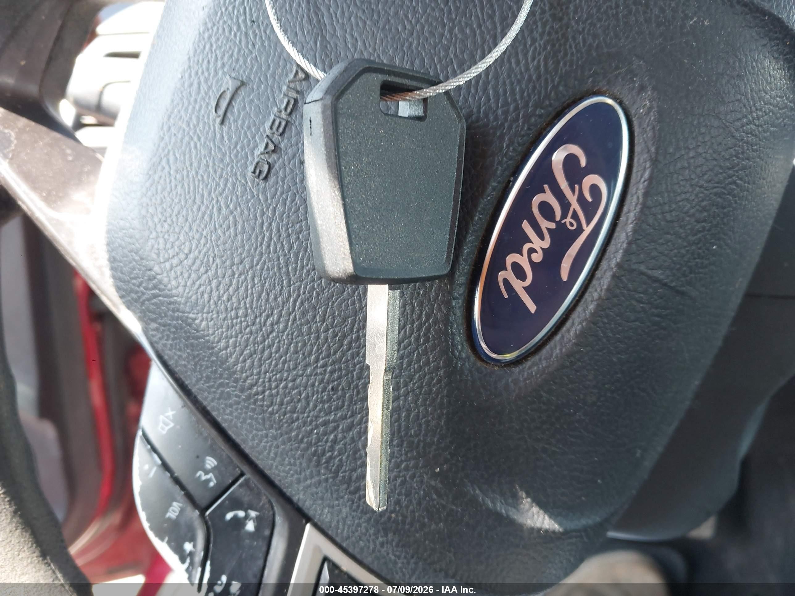 2013 Ford Fusion S Red vin: 3FA6P0G71DR279012
