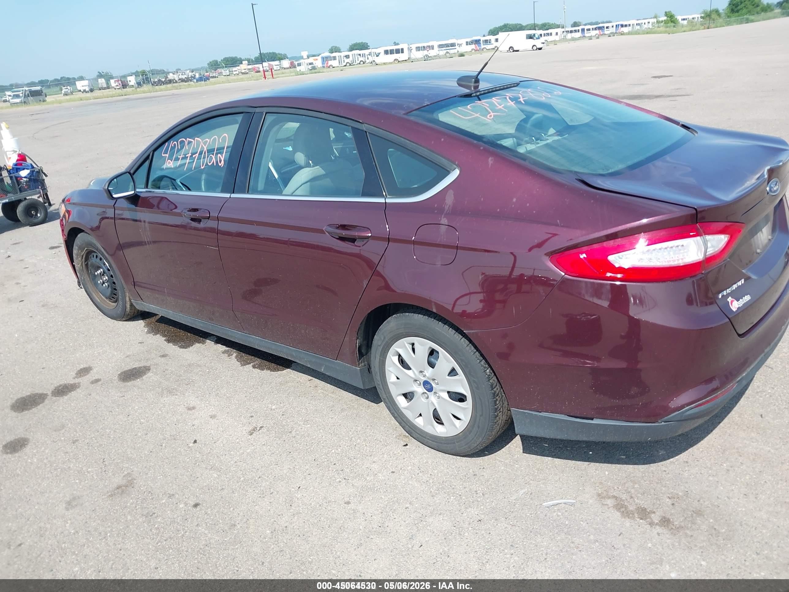 2013 Ford Fusion S Maroon vin: 3FA6P0G71DR379188