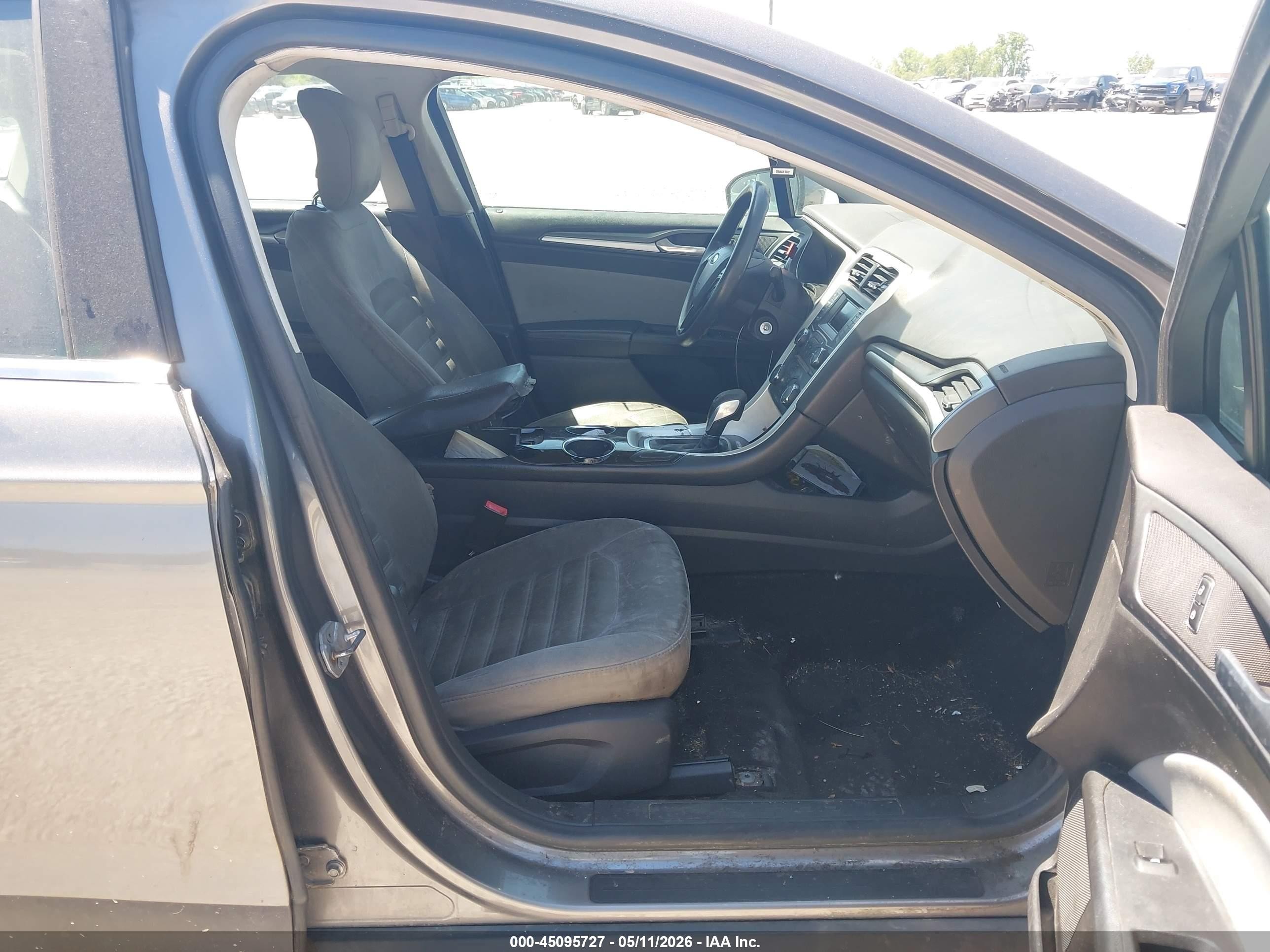 2014 Ford Fusion S Gray vin: 3FA6P0G71ER108553