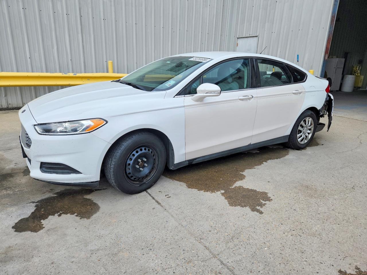 2014 Ford Fusion S White vin: 3FA6P0G71ER355183