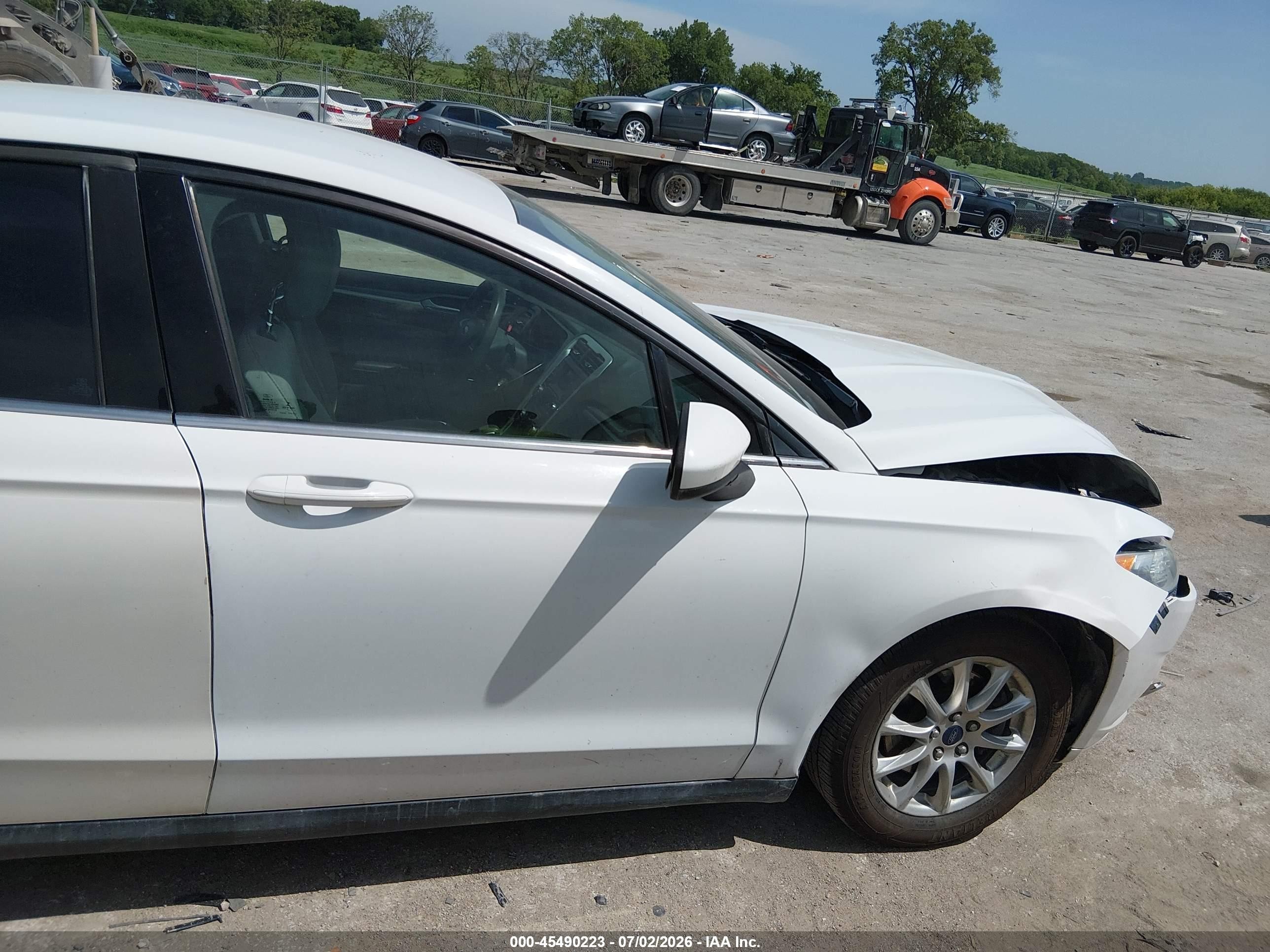 2015 Ford Fusion S White vin: 3FA6P0G71FR138816