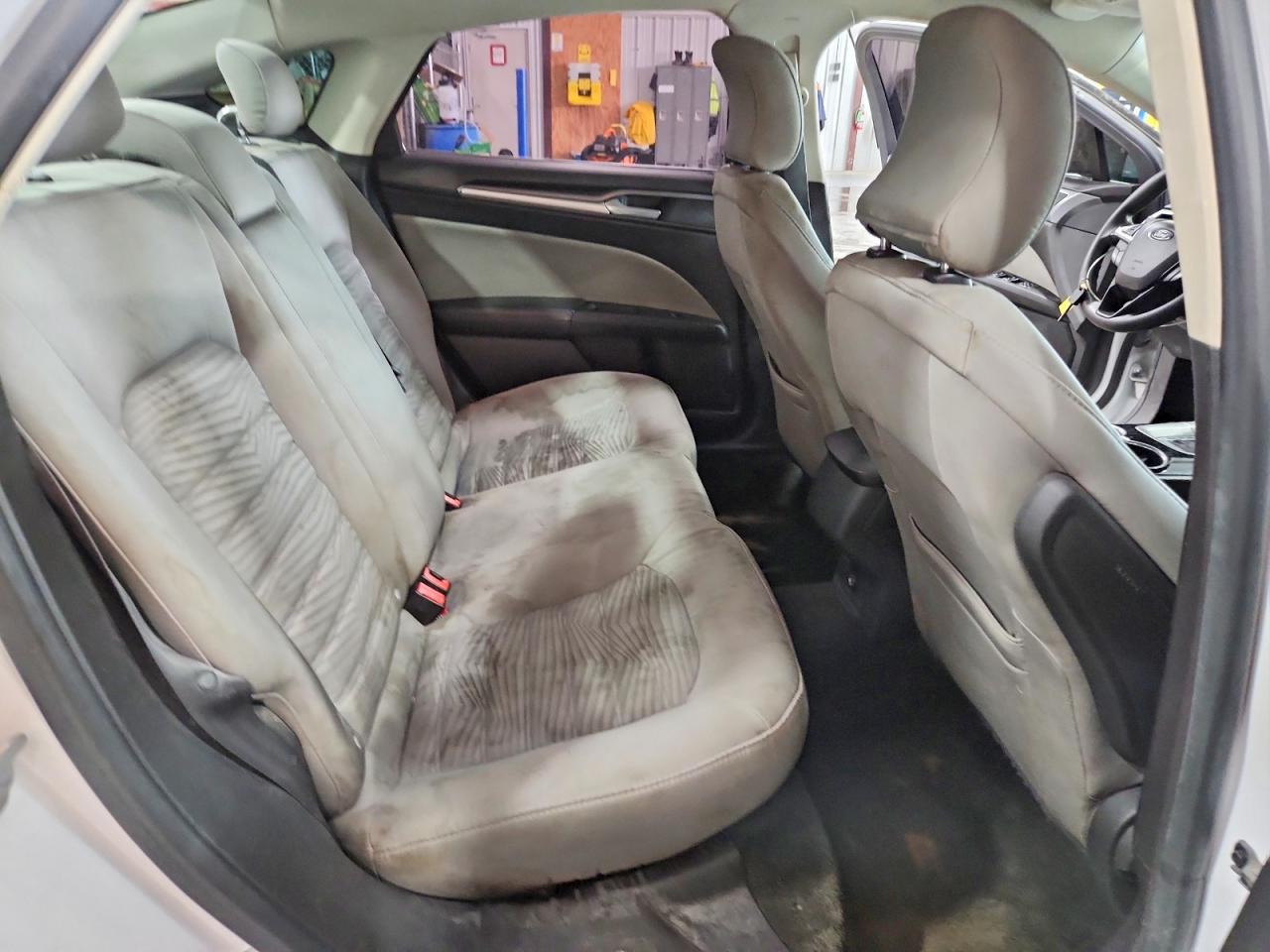 2016 Ford Fusion S White vin: 3FA6P0G71GR101878