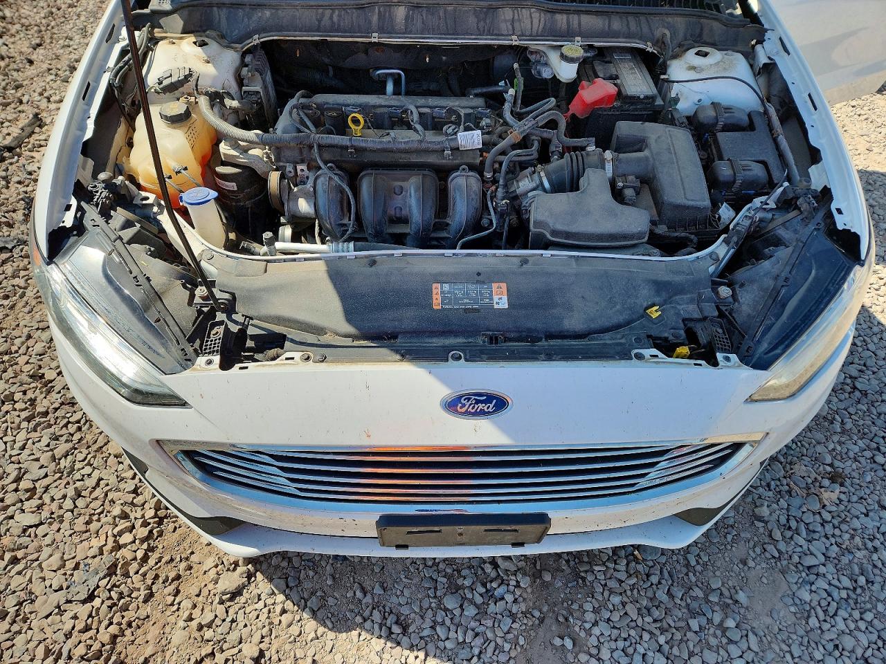 2019 Ford Fusion S White vin: 3FA6P0G71KR142102