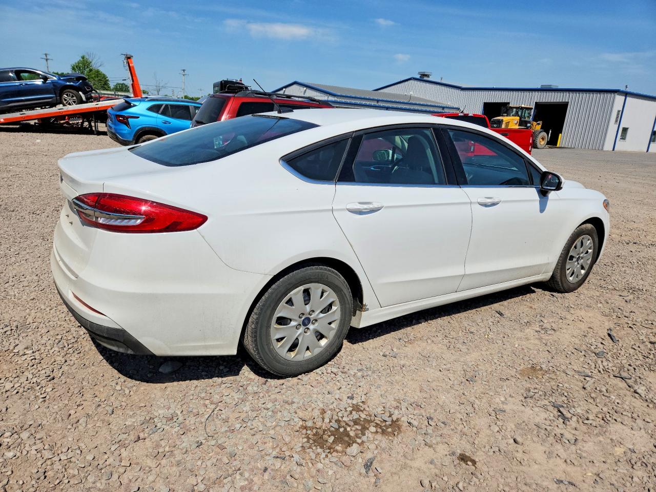 2019 Ford Fusion S White vin: 3FA6P0G71KR142102