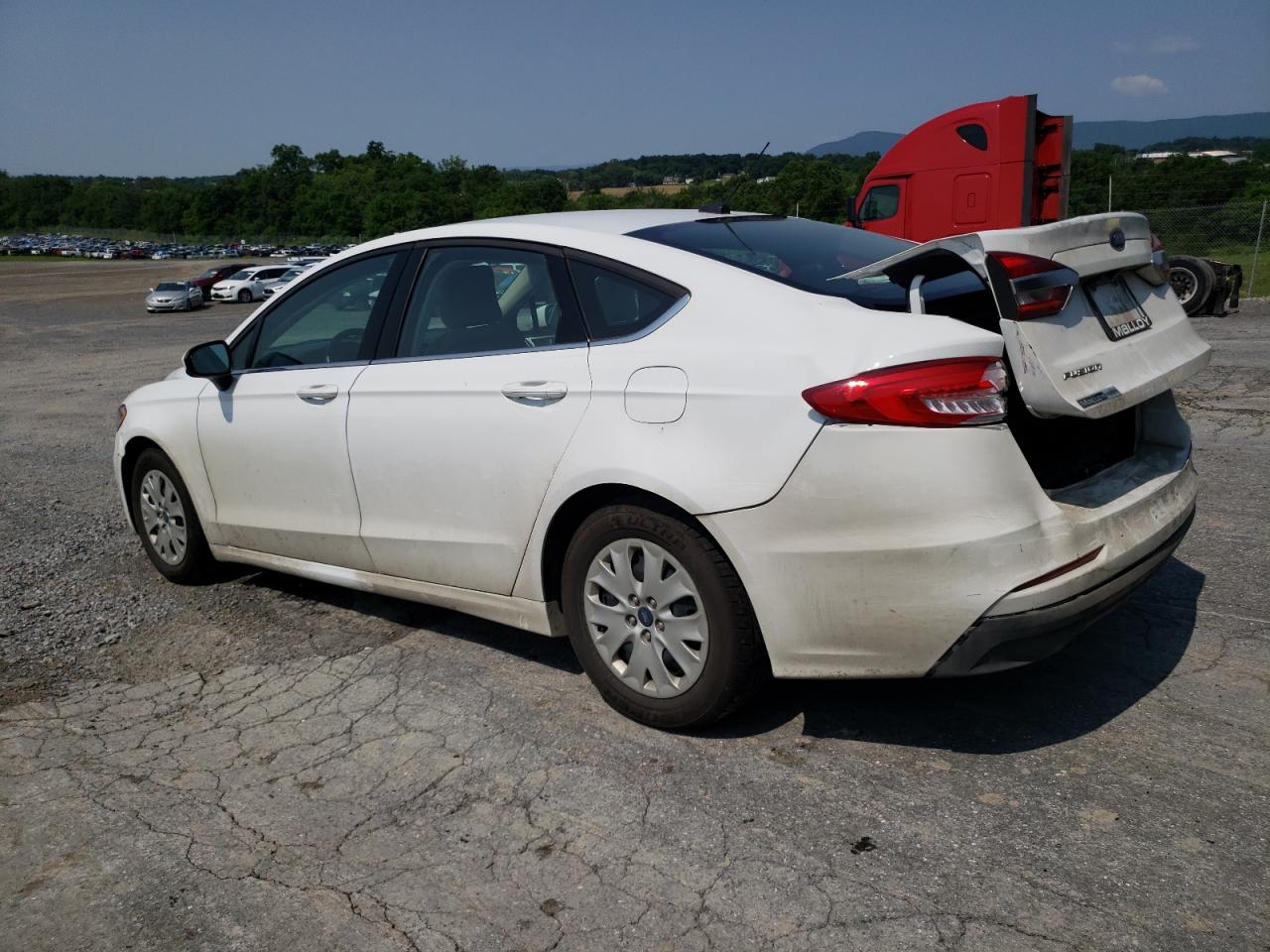 2019 Ford Fusion S White vin: 3FA6P0G71KR264314