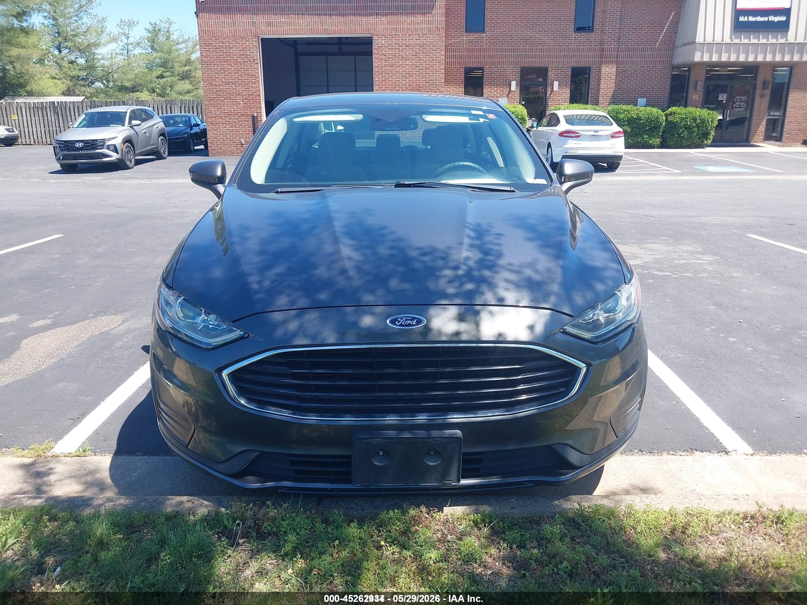 2020 Ford Fusion S Gray vin: 3FA6P0G71LR196694