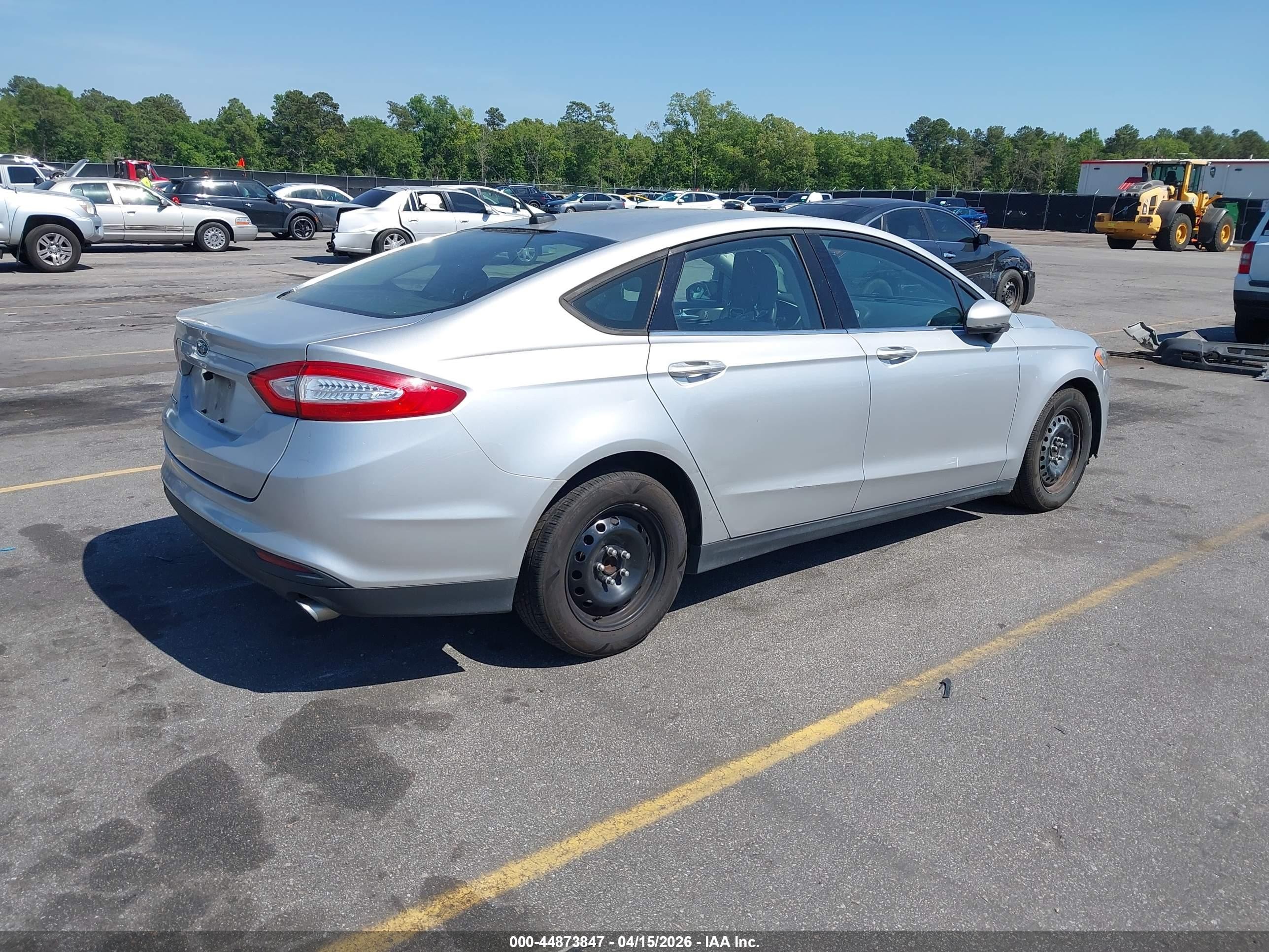 2013 Ford Fusion S Silver vin: 3FA6P0G72DR158554