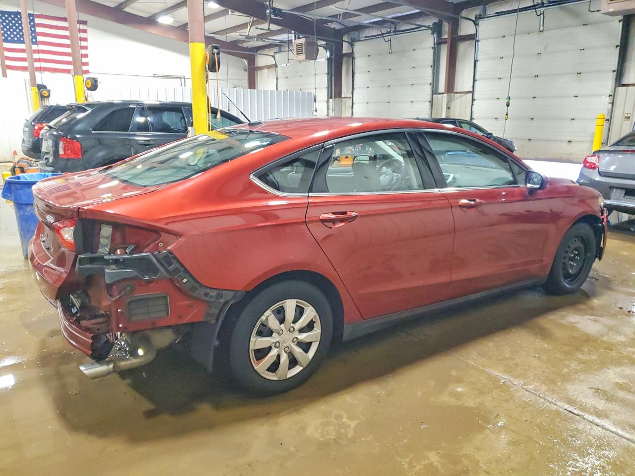 2014 Ford Fusion S Red vin: 3FA6P0G72ER264522