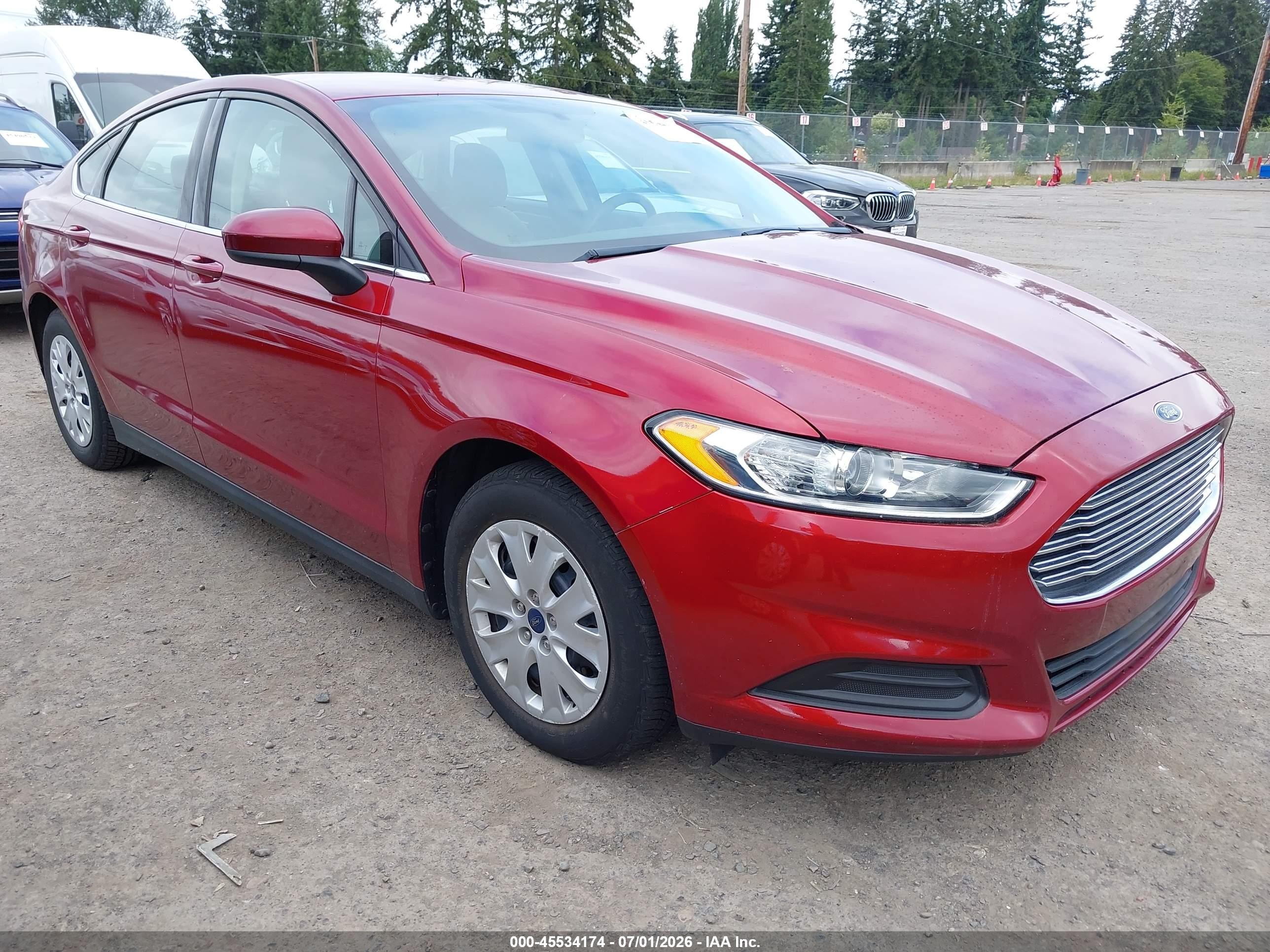 2014 Ford Fusion S Red vin: 3FA6P0G72ER397362