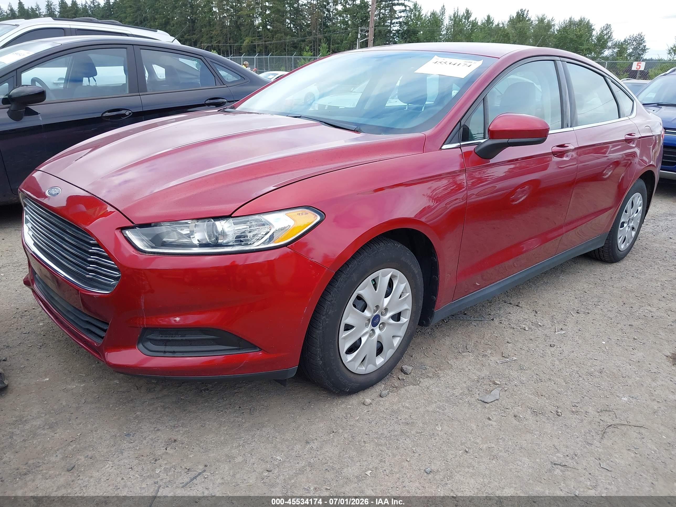 2014 Ford Fusion S Red vin: 3FA6P0G72ER397362