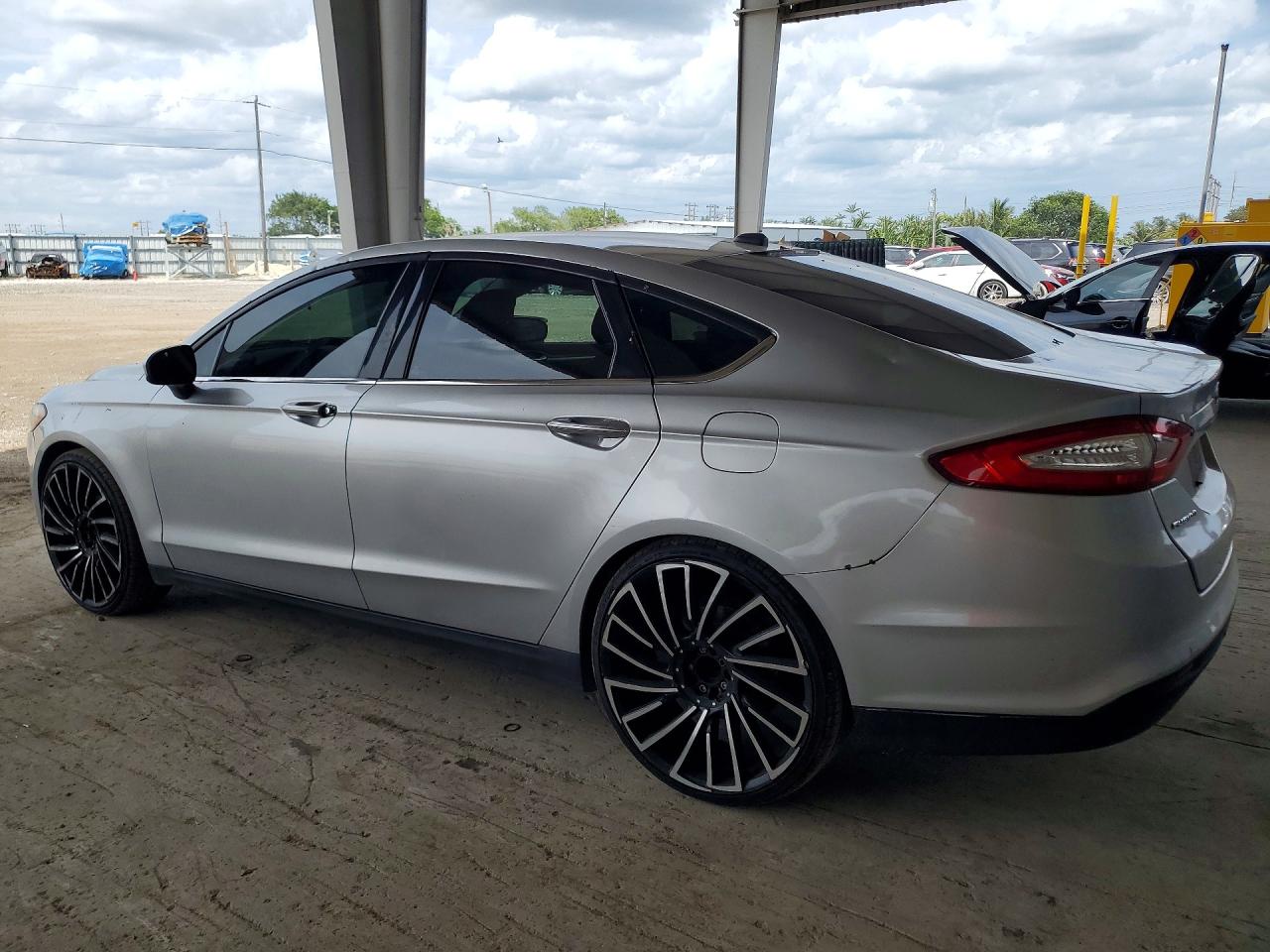 2015 Ford Fusion S Silver vin: 3FA6P0G72FR119787