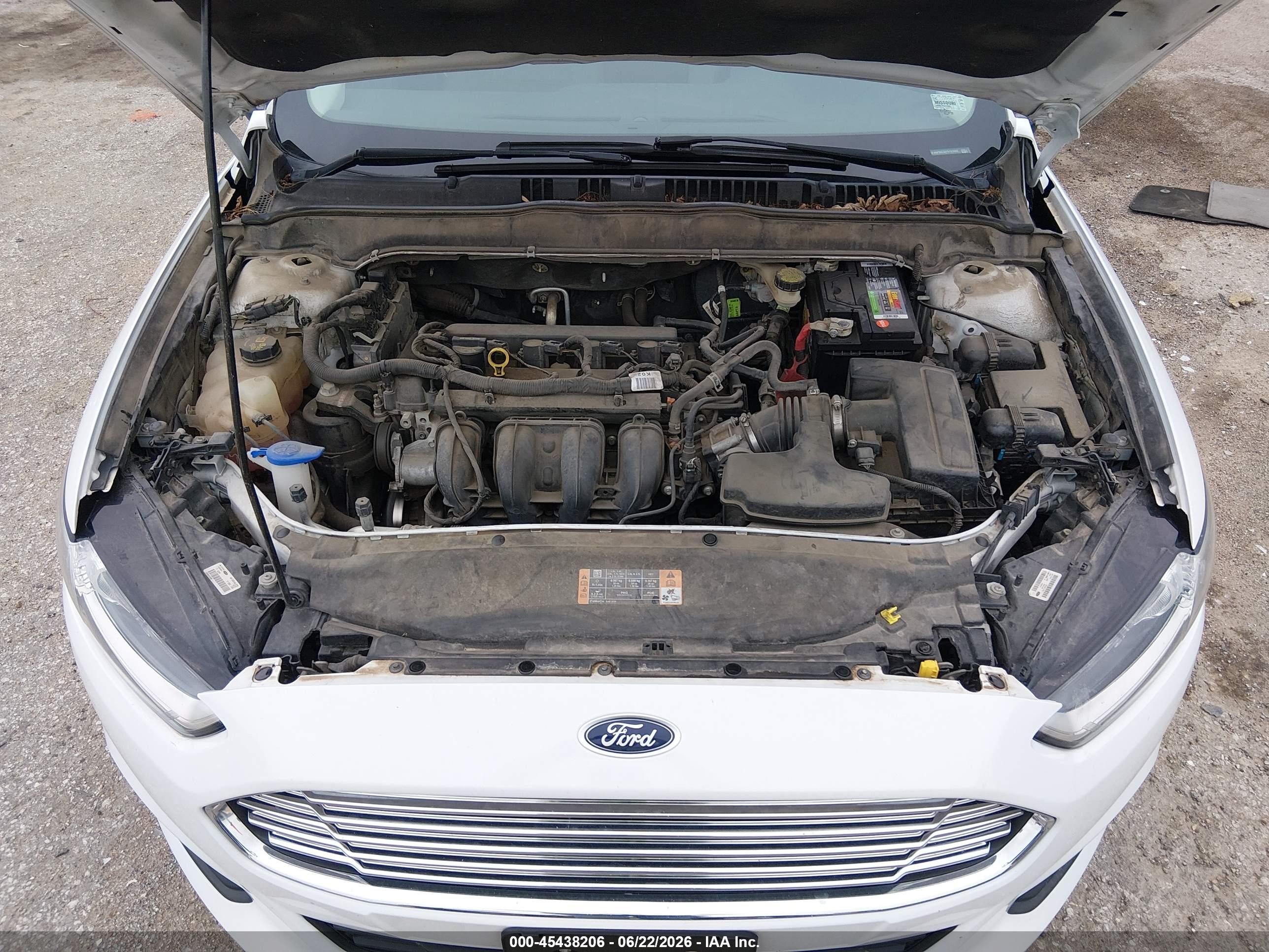 2015 Ford Fusion S White vin: 3FA6P0G72FR131552