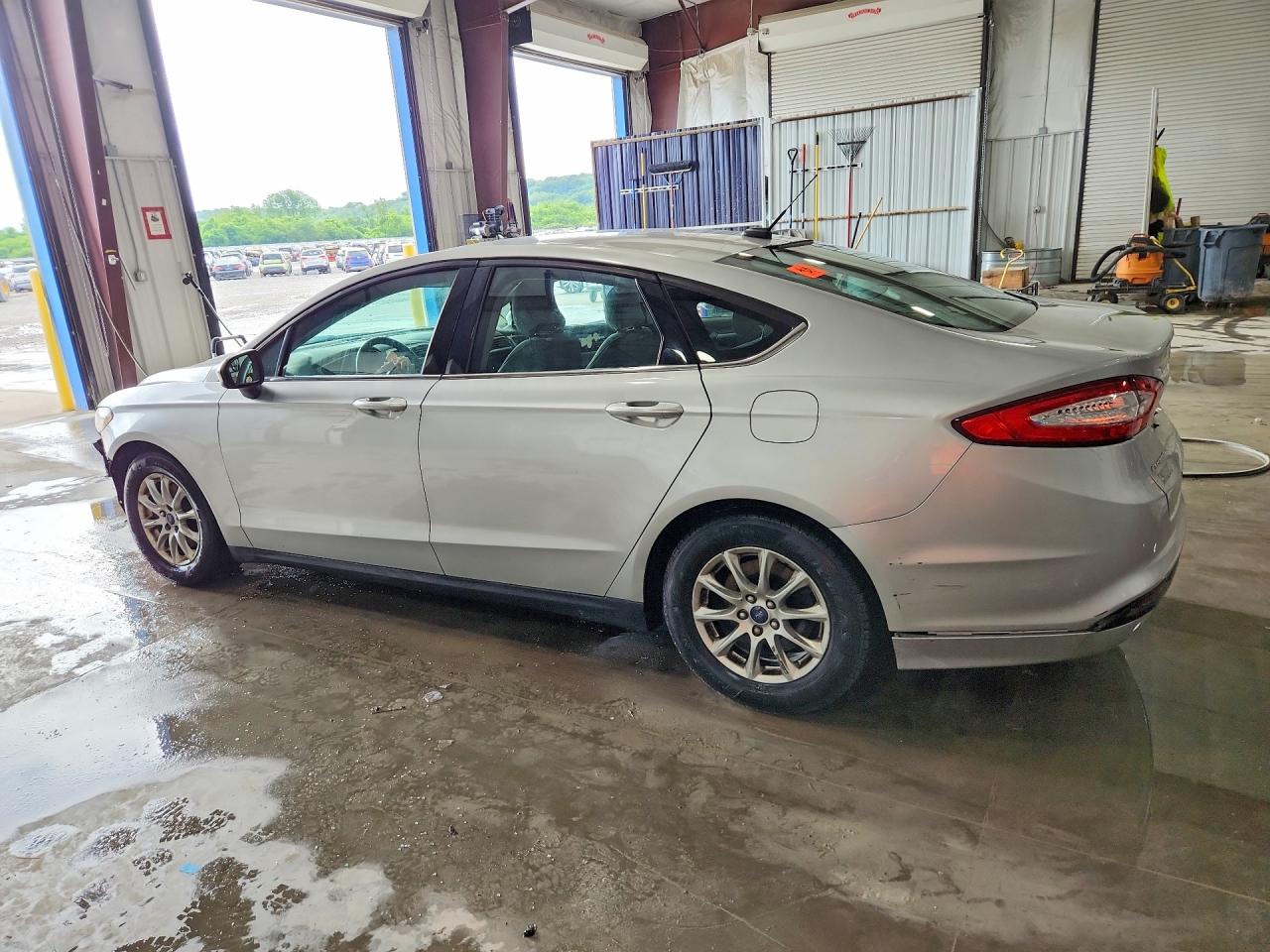 2015 Ford Fusion S Silver vin: 3FA6P0G72FR224748
