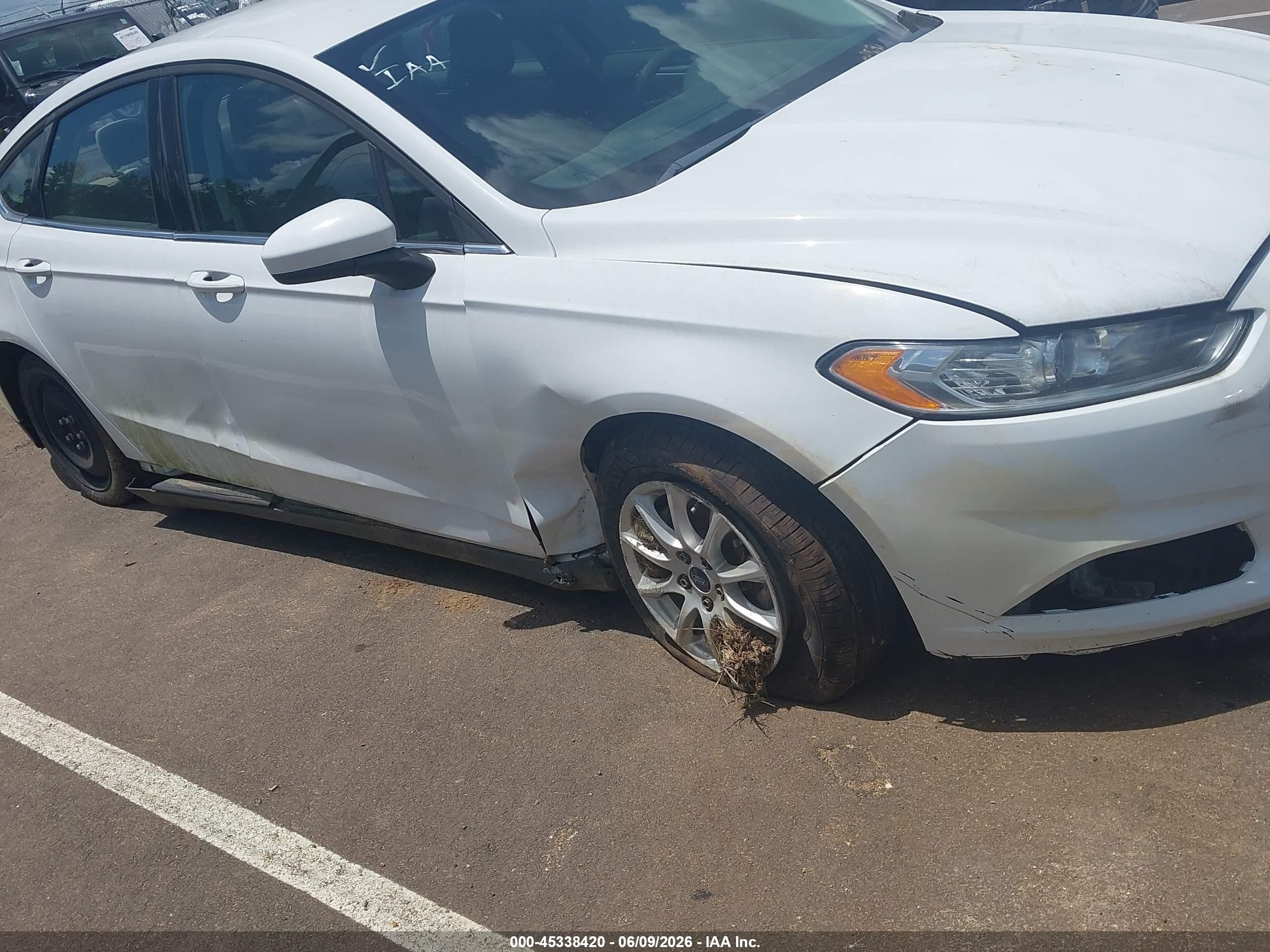 2016 Ford Fusion S White vin: 3FA6P0G72GR369158