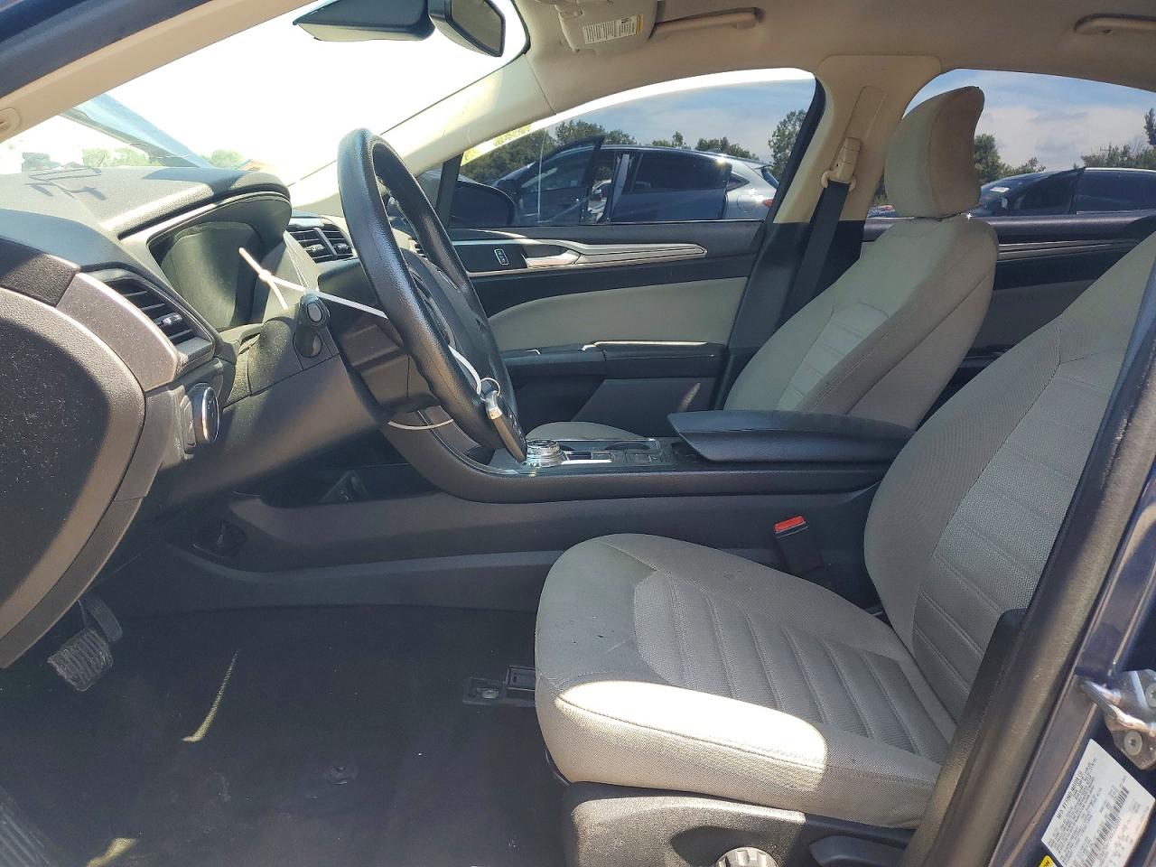2019 Ford Fusion S Blue vin: 3FA6P0G72KR230091
