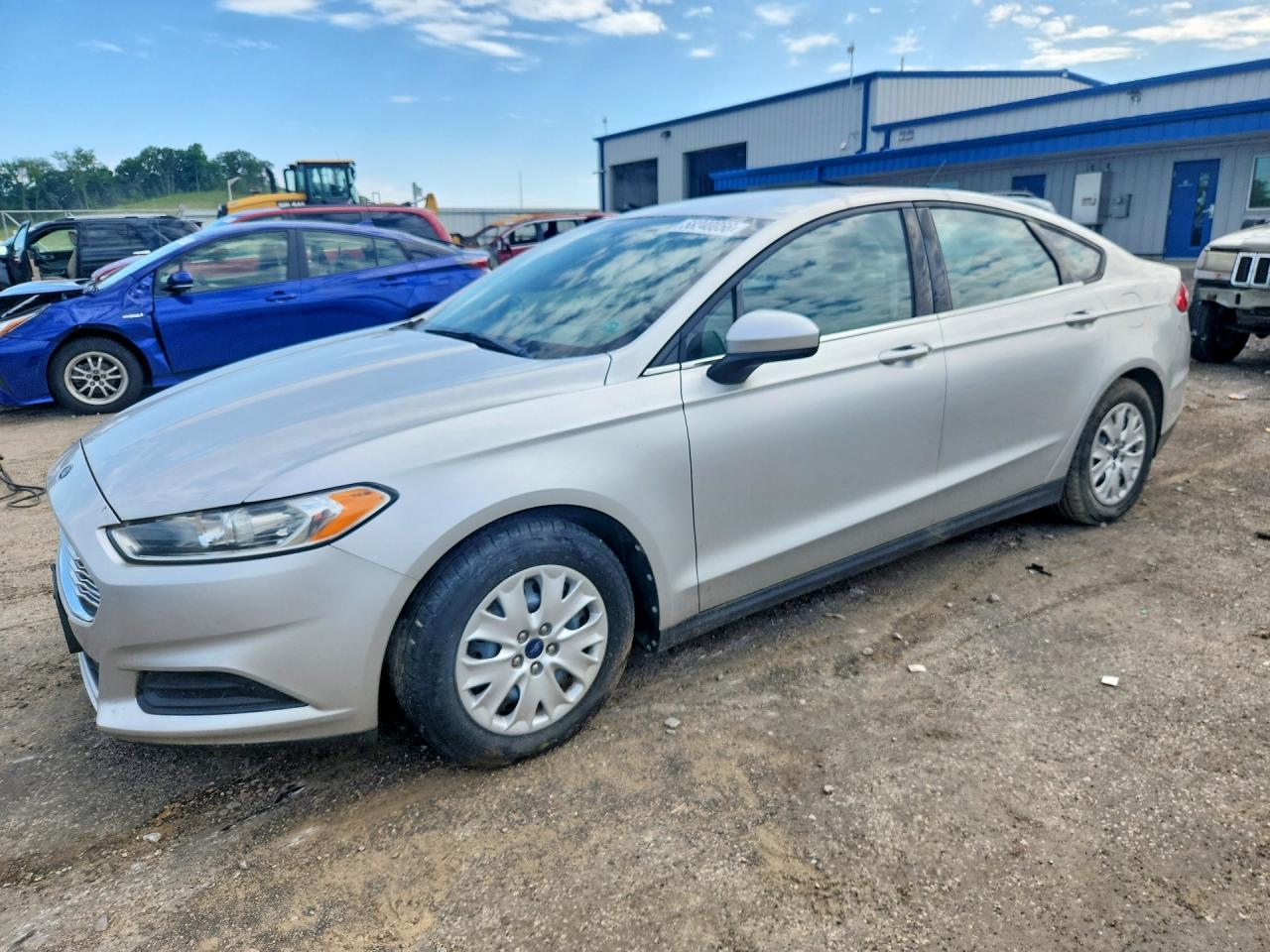 2013 Ford Fusion S Серебряный vin: 3FA6P0G73DR178893