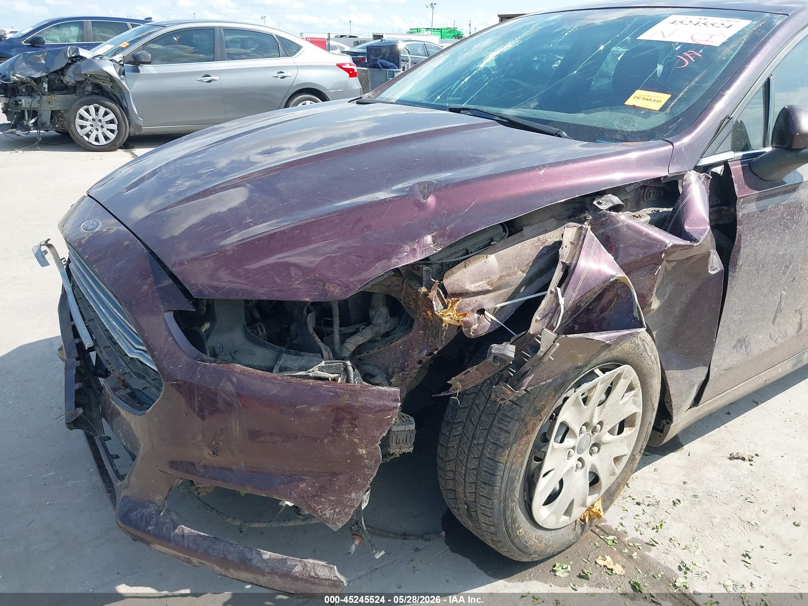 2013 Ford Fusion S Burgundy vin: 3FA6P0G73DR208507